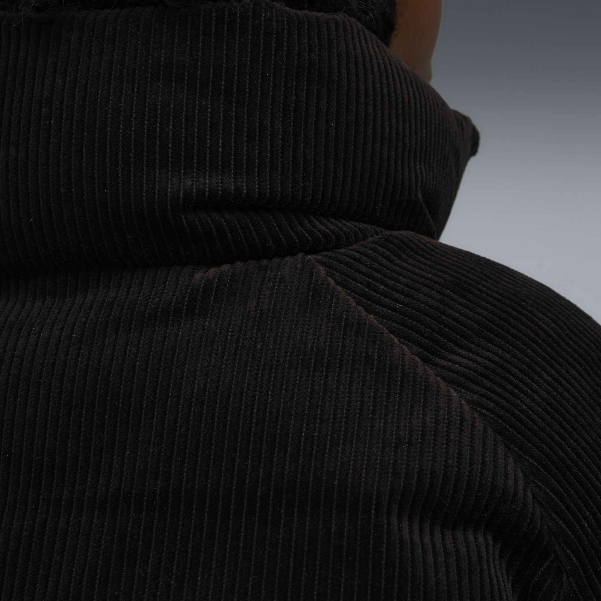 PUMA Wardrobe Essentials corduroy pufferjack voor Dames, Zwart, Maat S thumbnail 4