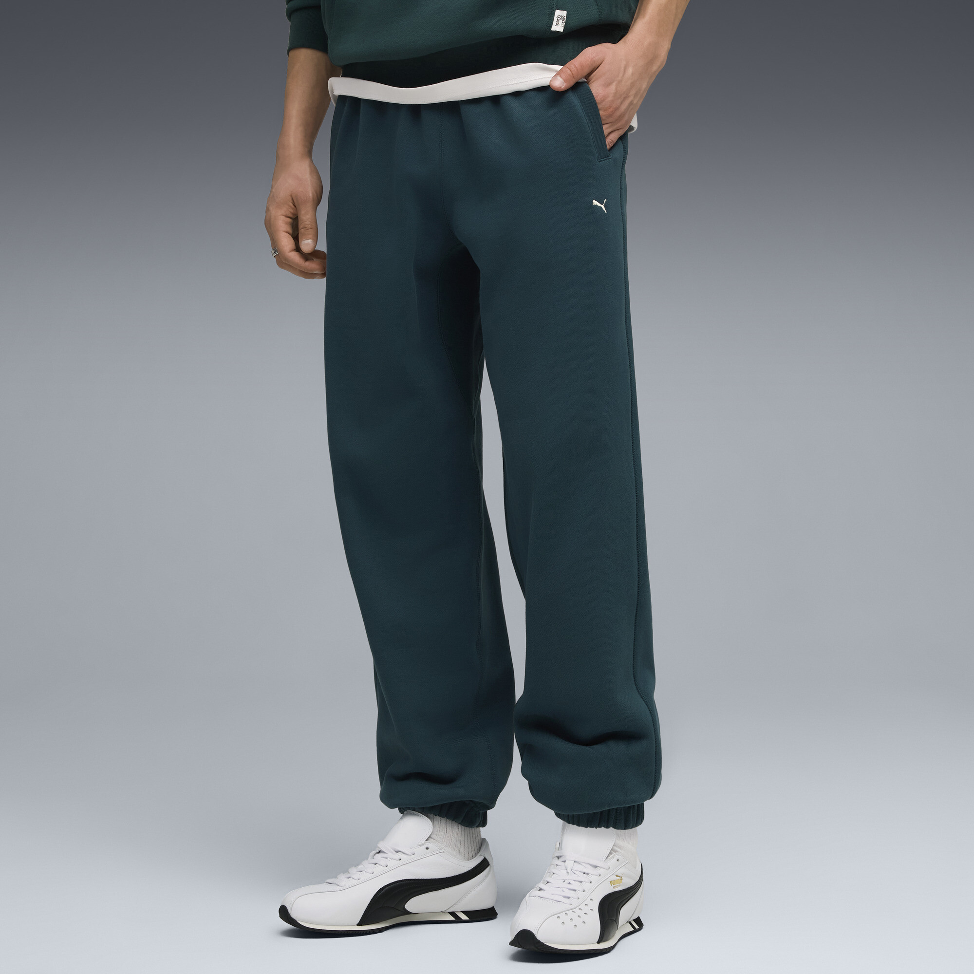 Puma Mmq Men's Relaxed Sweatpants In Green