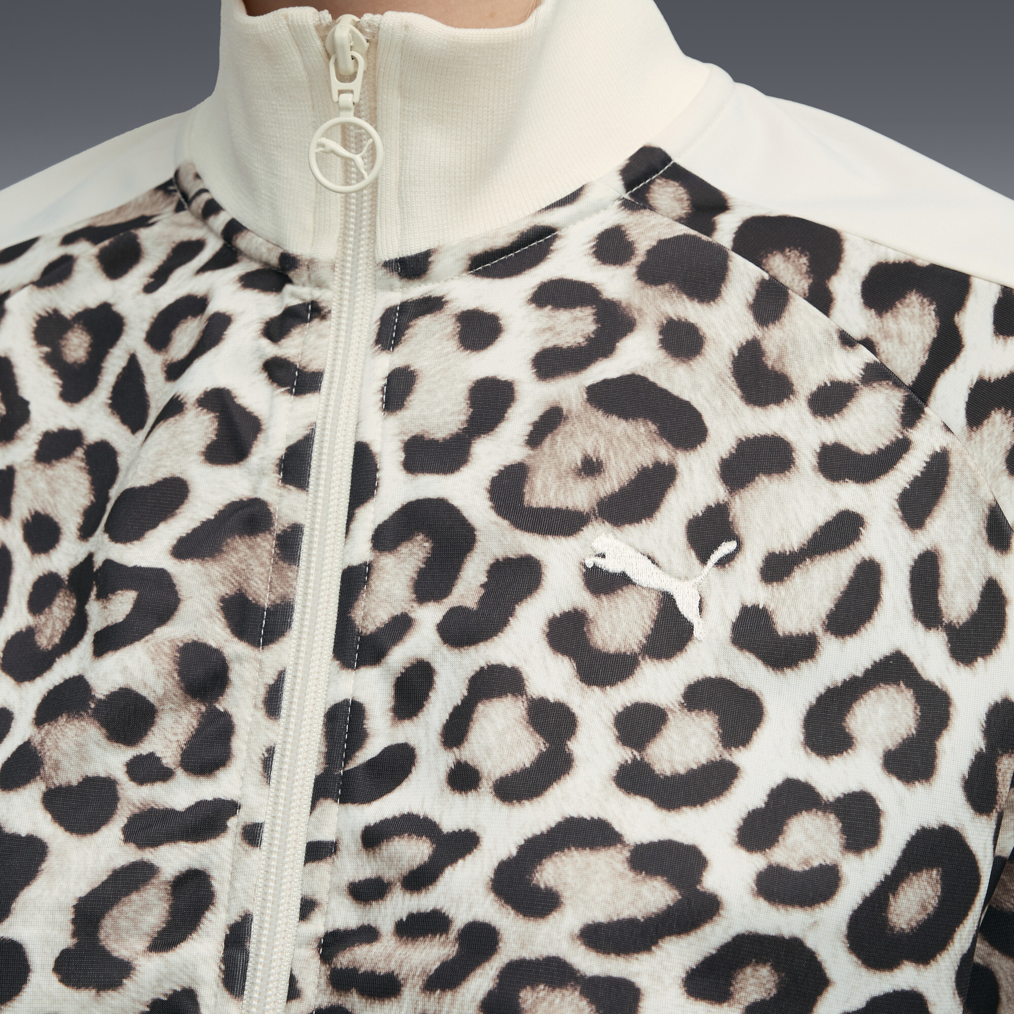 PUMA T7 LEO LUXE all-over print kort trainingsjack voor Dames, Maat XS thumbnail 4