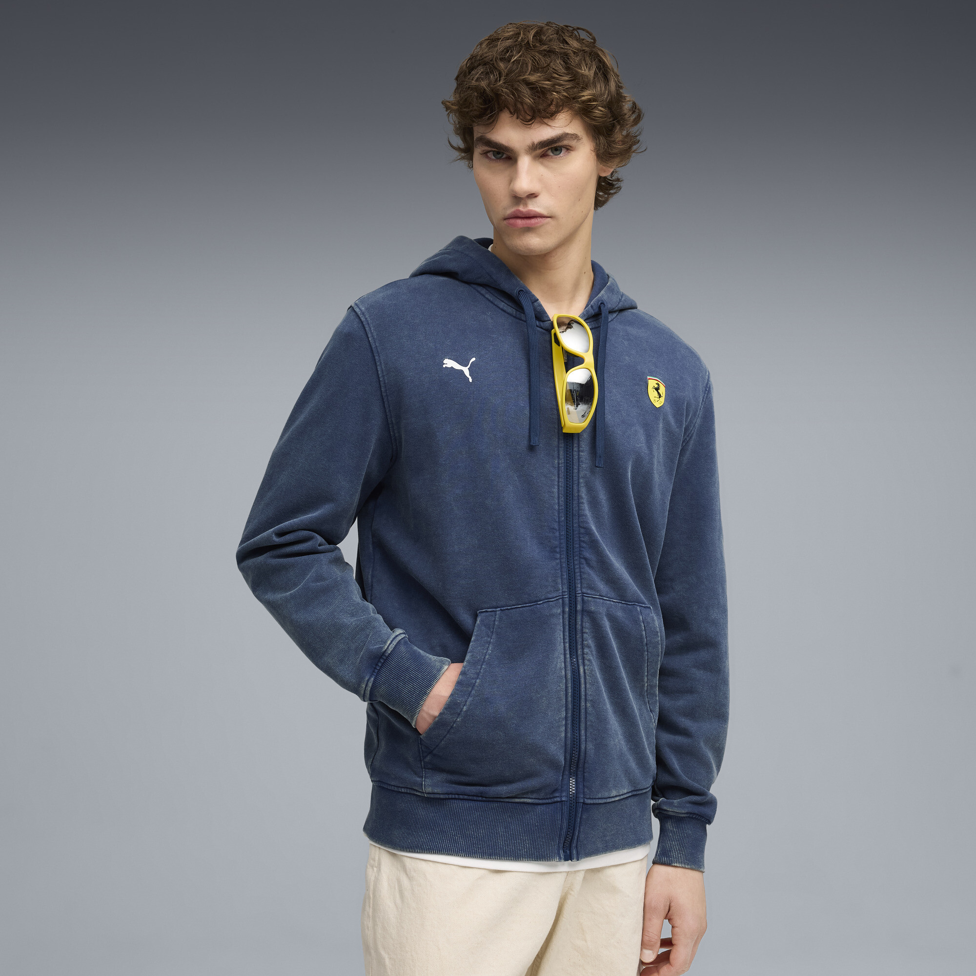 ブルゾン スタジャン 豚革 MY2060希少■Ferrari■フェラーリ 牛革
