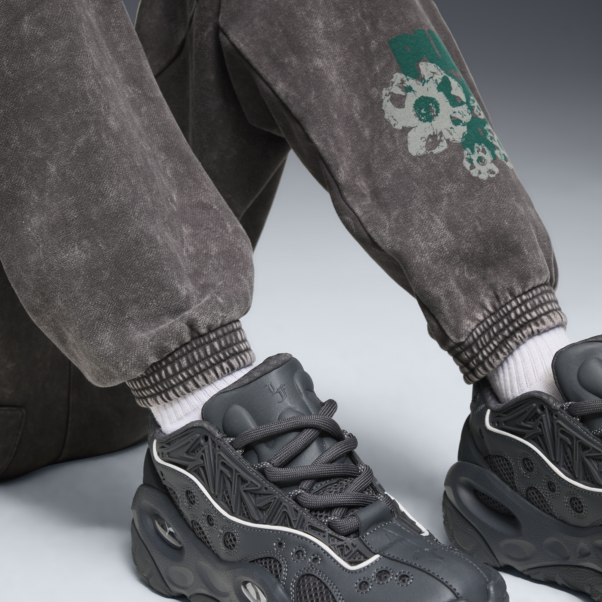 PUMA Hoopocalypse uniseks sweatpant, Grijs, Maat XS thumbnail 4