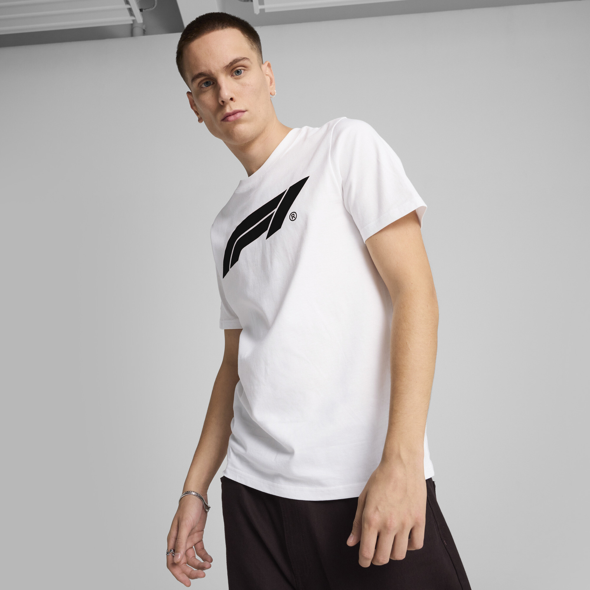 Polera F1® Essentials Logo para hombre