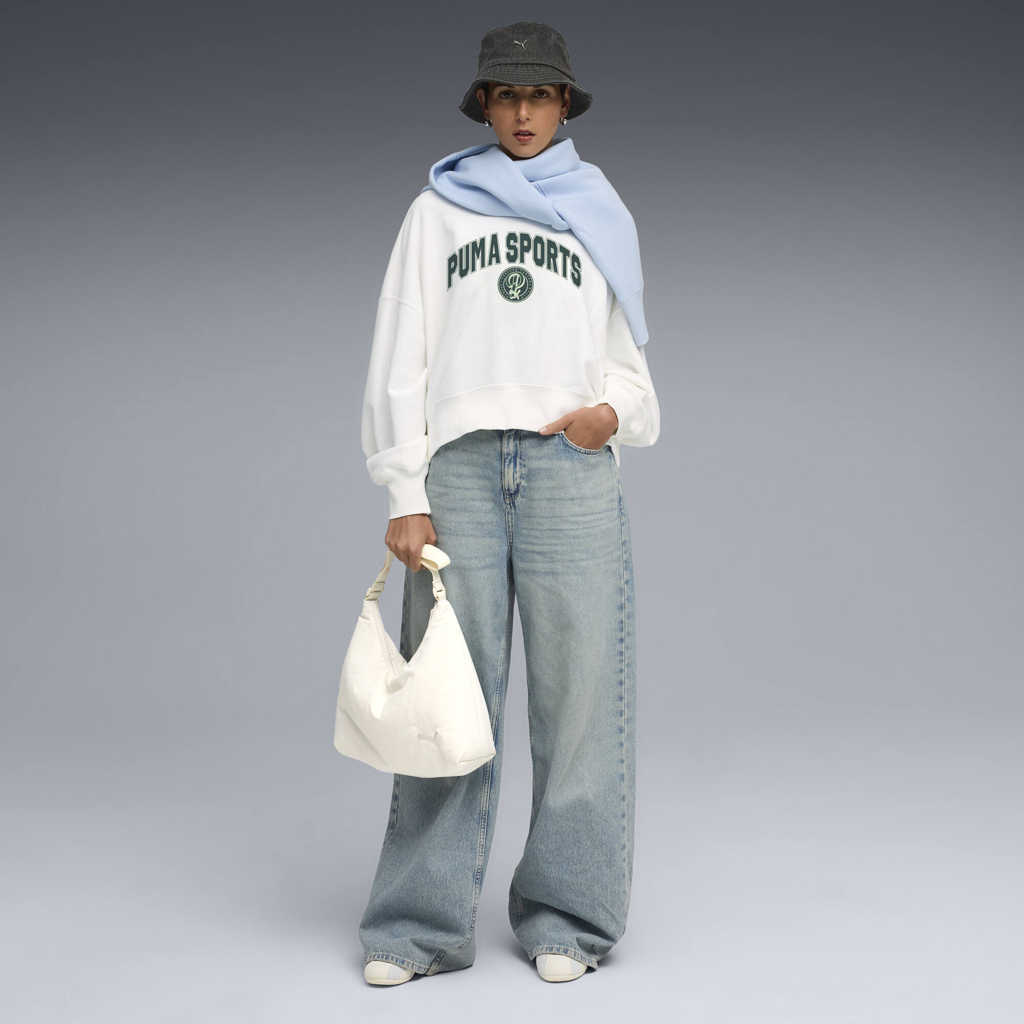 PUMA Wardrobe Essentials Sports Legacy oversized sweatshirt met ronde hals en print voor Dames, Wit, Maat XL thumbnail 6