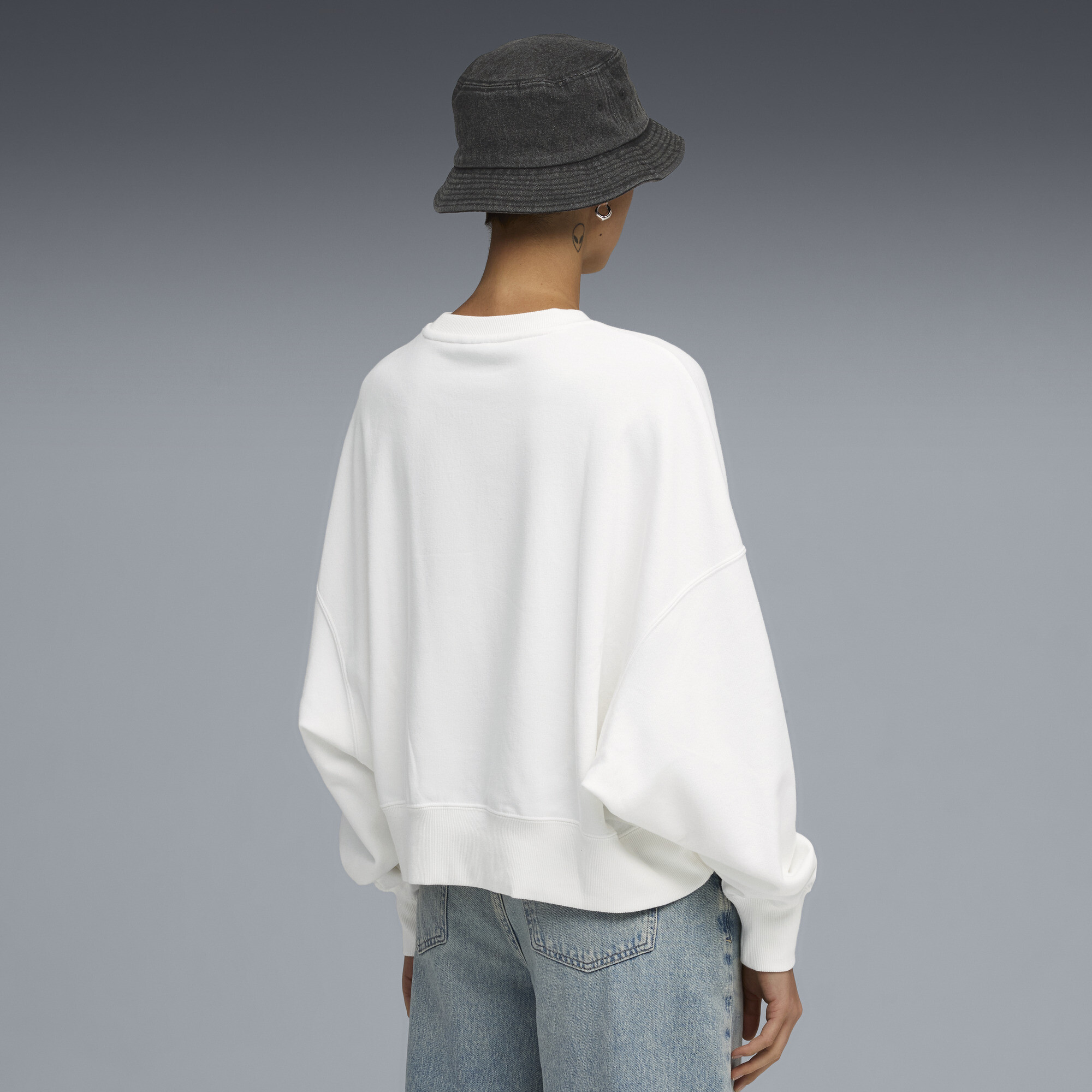 PUMA Wardrobe Essentials Sports Legacy oversized sweatshirt met ronde hals en print voor Dames, Wit, Maat XL thumbnail 5