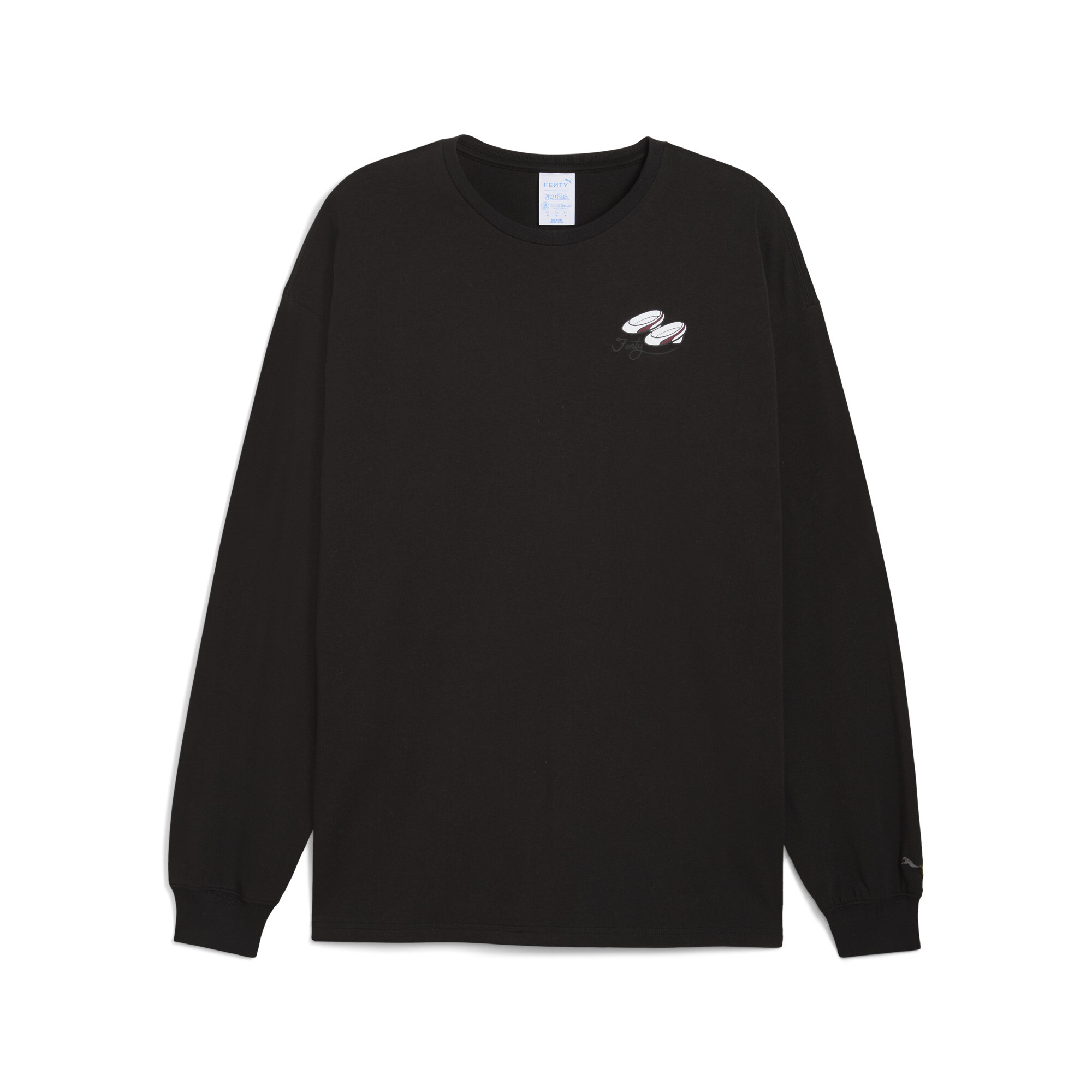 商品情報FENTY x PUMA x スマーフ 長袖TシャツFENTY x PUMA x スマーフのコラボレーションから、シンプルながらも印象的なデザインが光る長袖Tシャツが登場しました。左胸には、ス