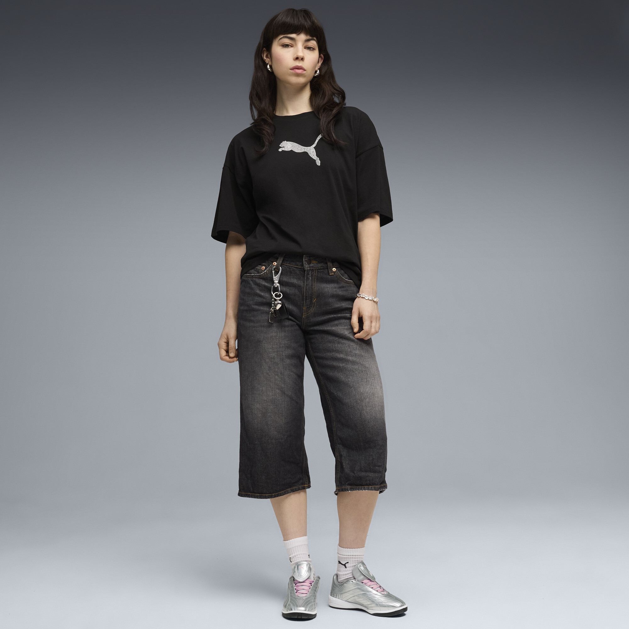 PUMA Essentials Graphics Bedazzled oversized T-shirt voor Dames, Zwart, Maat XL thumbnail 4