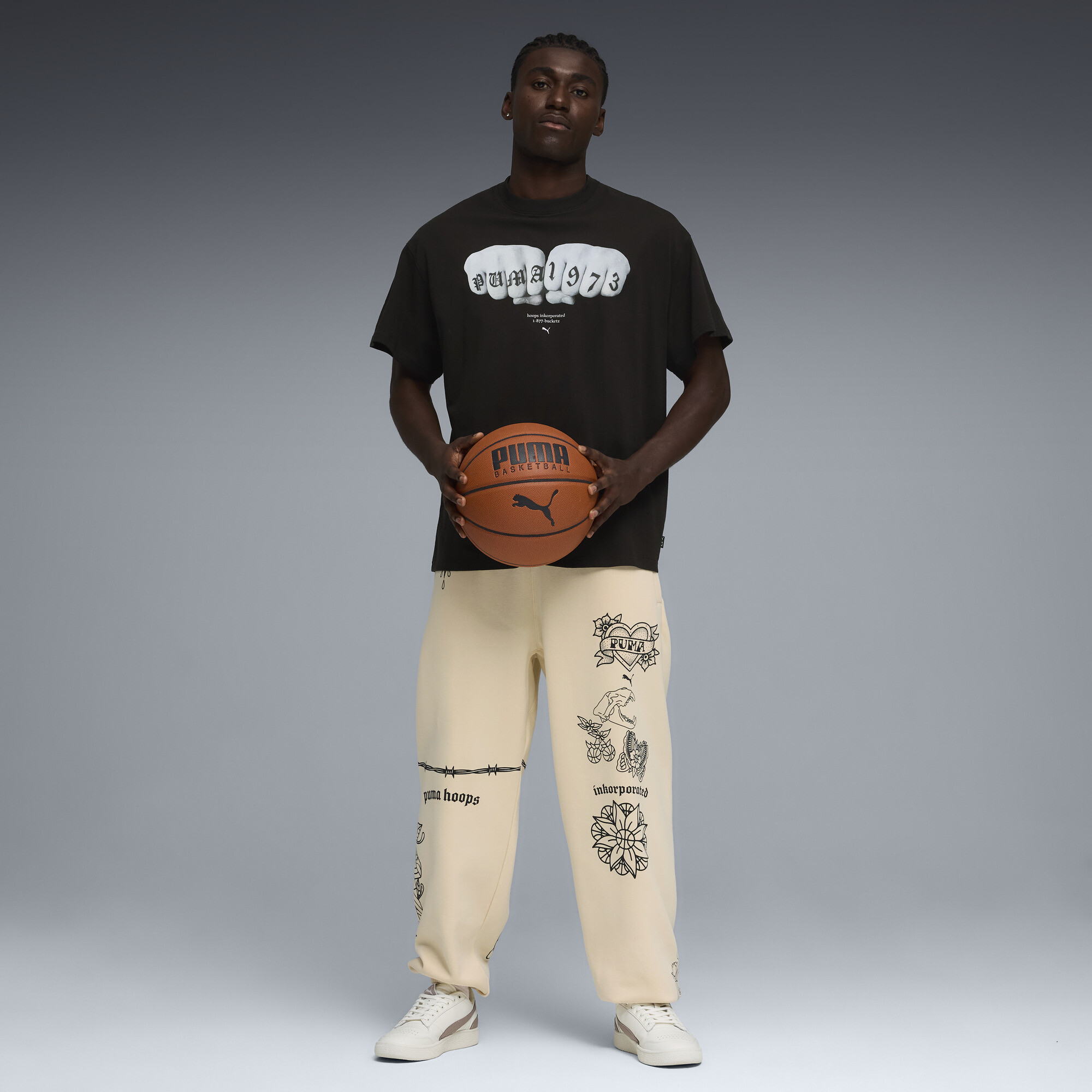 PUMA Swish N'Ink I oversized basketbal-T-shirt voor Heren, Zwart, Maat 3XL thumbnail 2