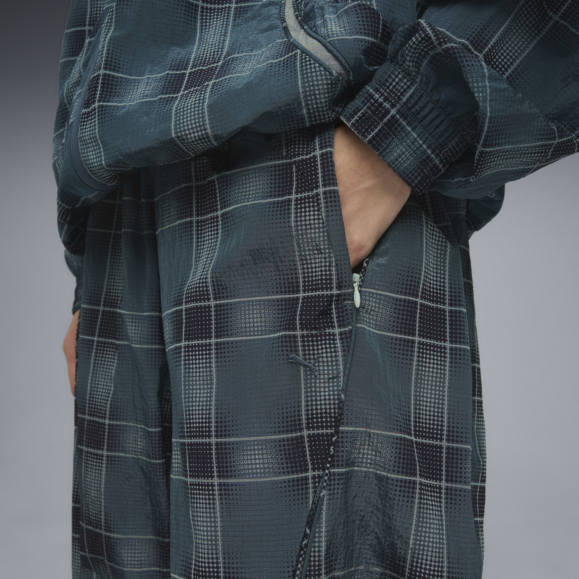 PUMA CLRT relaxte uniseks broek met print, Grijs, Maat M thumbnail 5