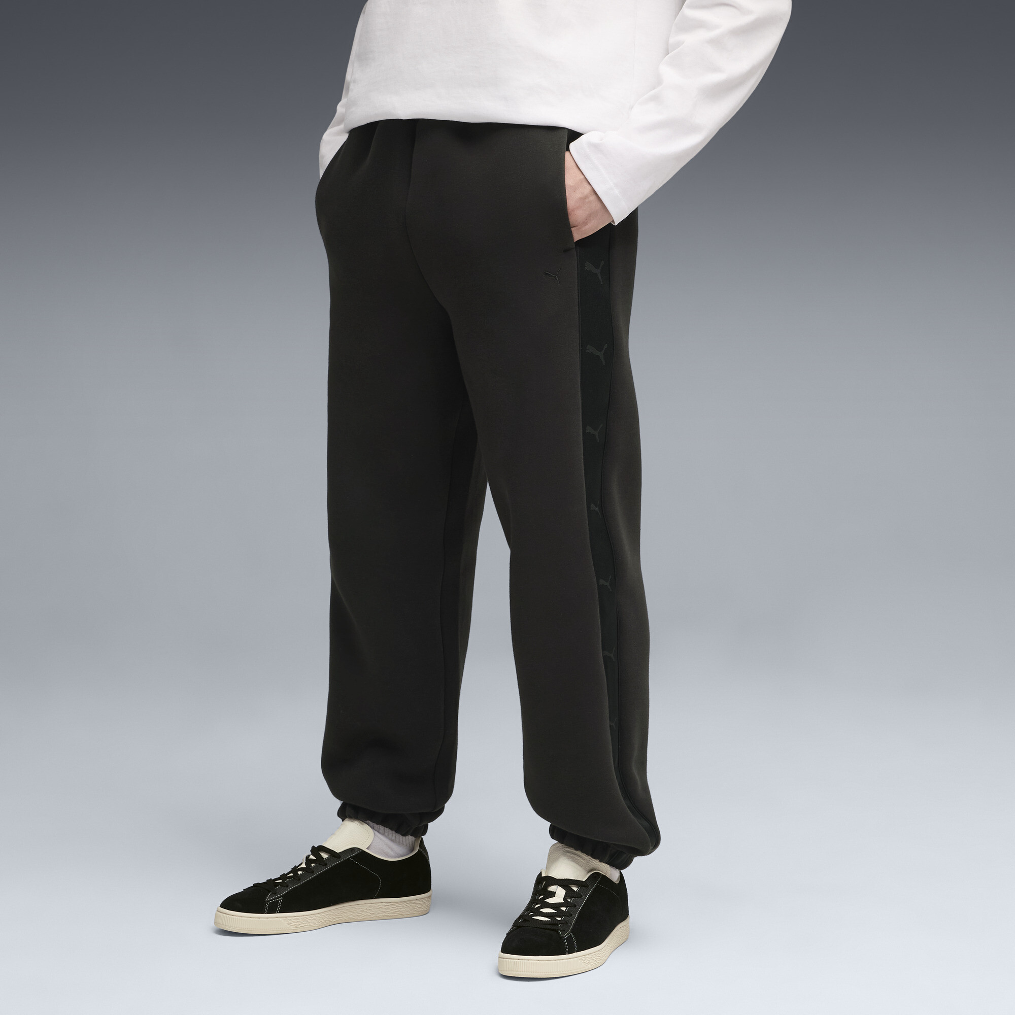 PUMA T7 Men's Track Pants in Black, Size L