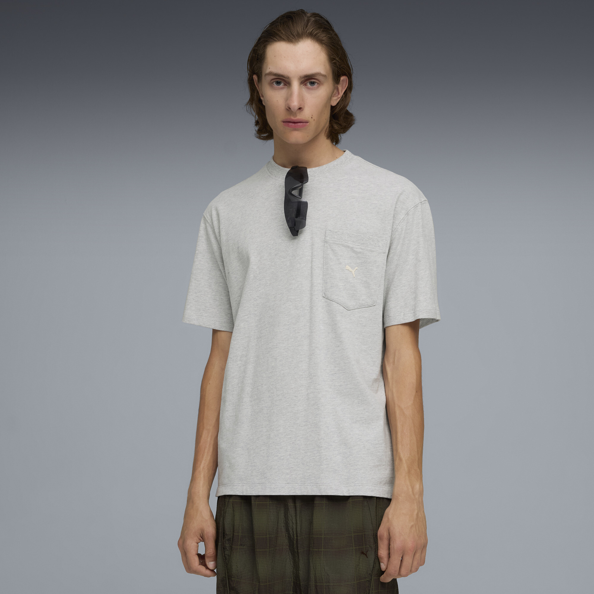 PUMA SELECT Essentials Men's Pocket T-Shirt in Grey, Size M