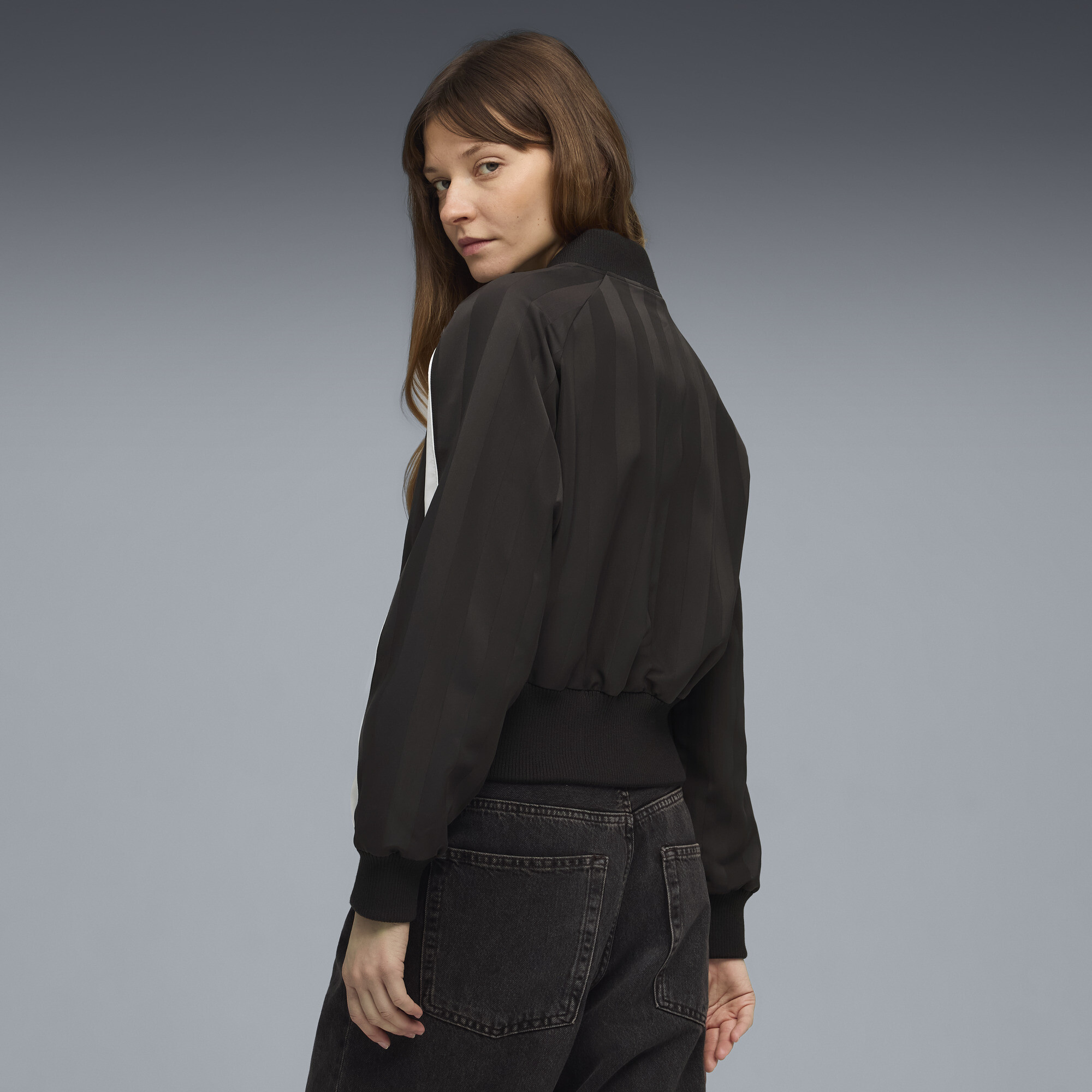 FUTURE.PUMA.ARCHIVE oversized jack voor Dames, Zwart, Maat L thumbnail 5