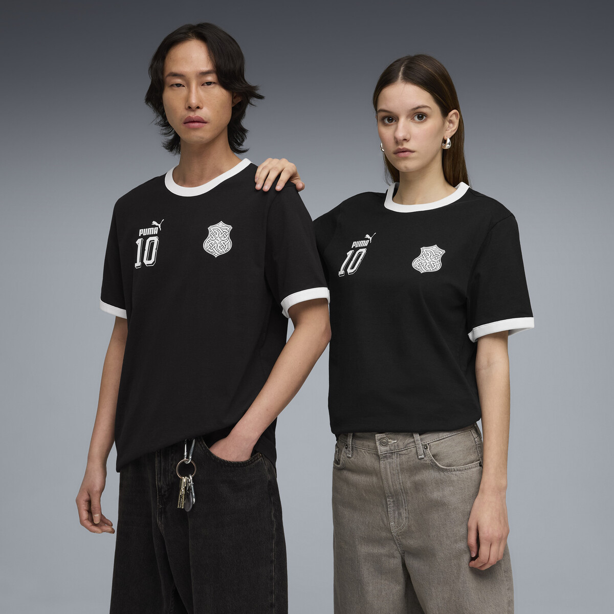 FUTURE.PUMA.ARCHIVE Ringer T-Shirt Unisex in Black, Large