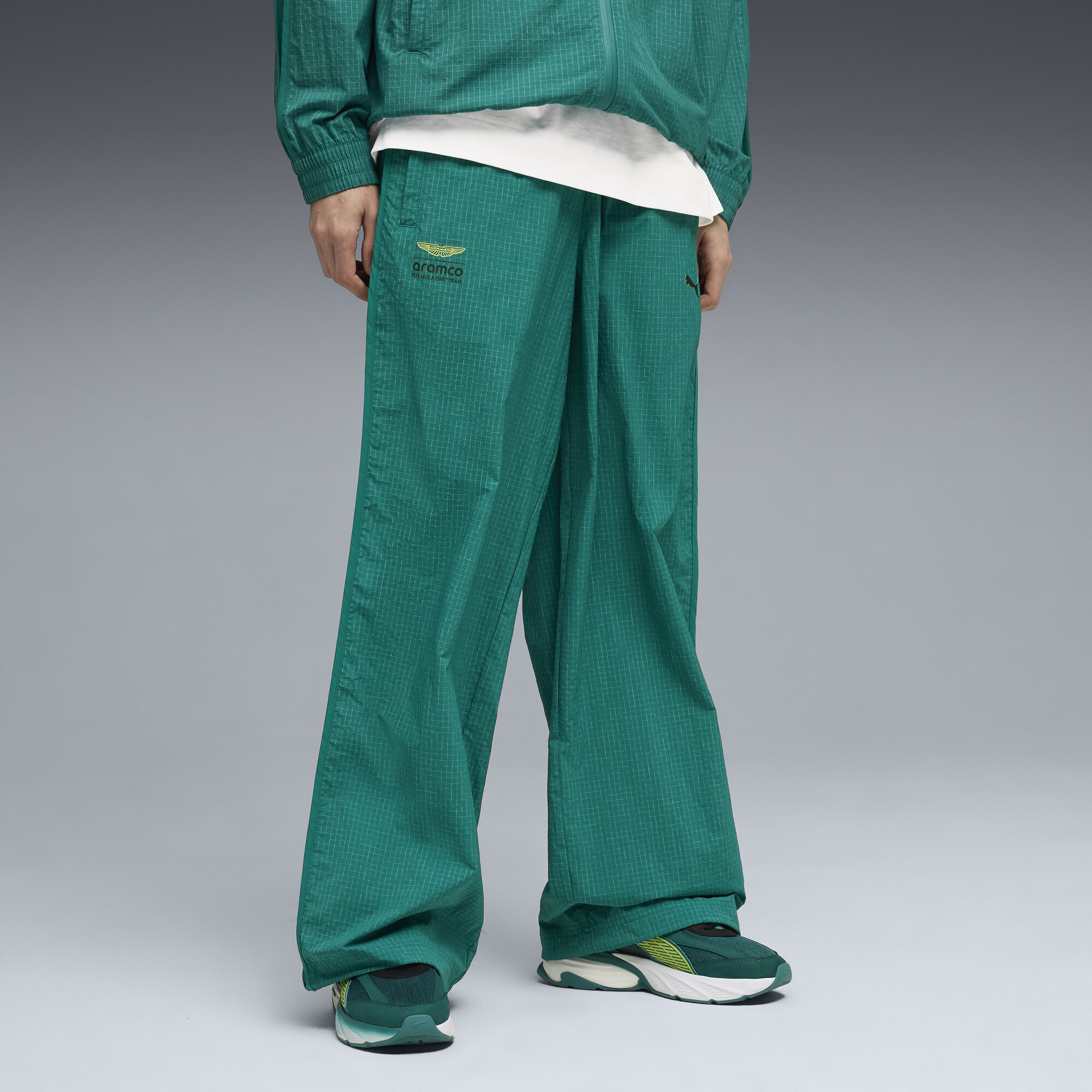PUMA x ASTON MARTIN ARAMCO F1® TEAM Lifestyle T7 oversized broek voor Heren, Groen, Maat L thumbnail 4