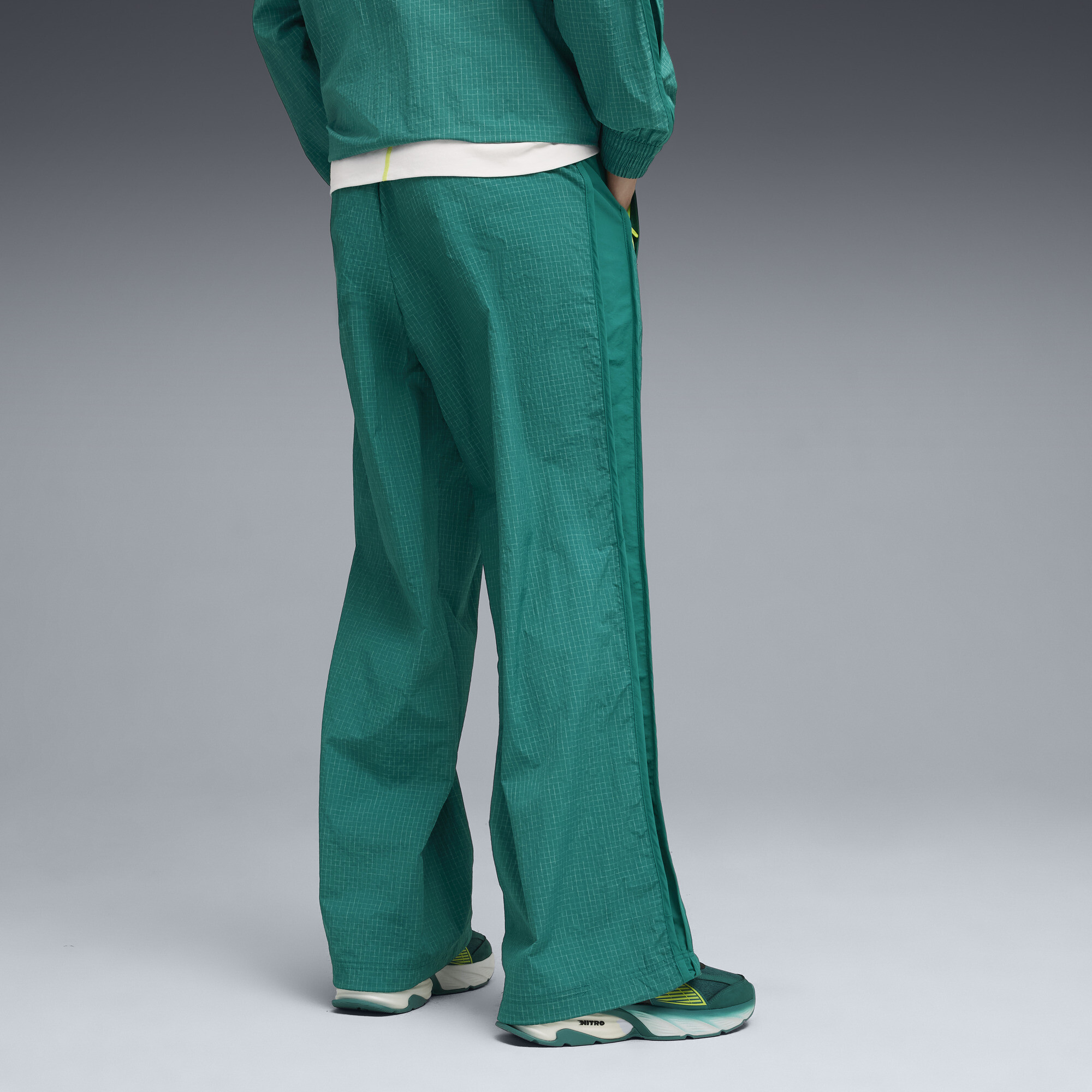 PUMA x ASTON MARTIN ARAMCO F1® TEAM Lifestyle T7 oversized broek voor Heren, Groen, Maat L thumbnail 3