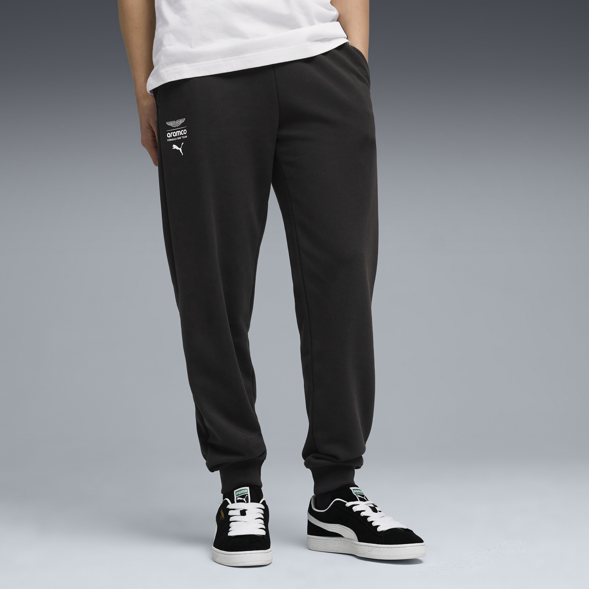 PUMA x ASTON MARTIN ARAMCO F1Â® TEAM Essentials sweatpants voor Heren, Zwart, Maat XL thumbnail 4