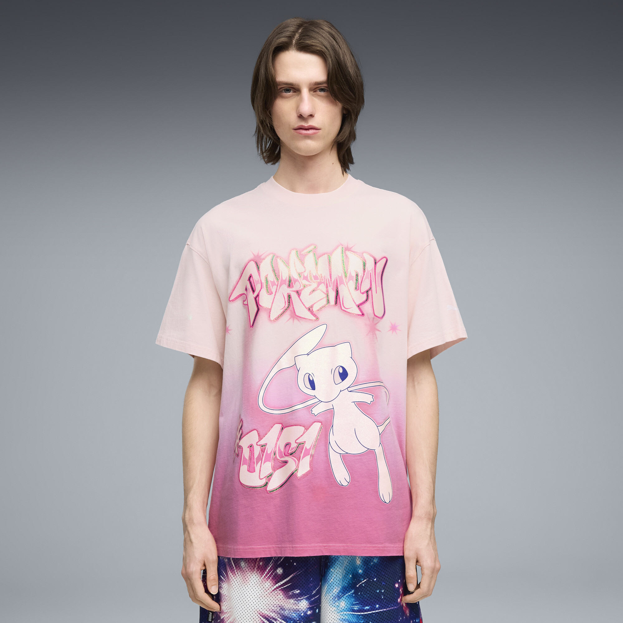 PUMA x POKÉMON Shiny Mew Oversized Tee Men | T-shirts & Tops | PUMA