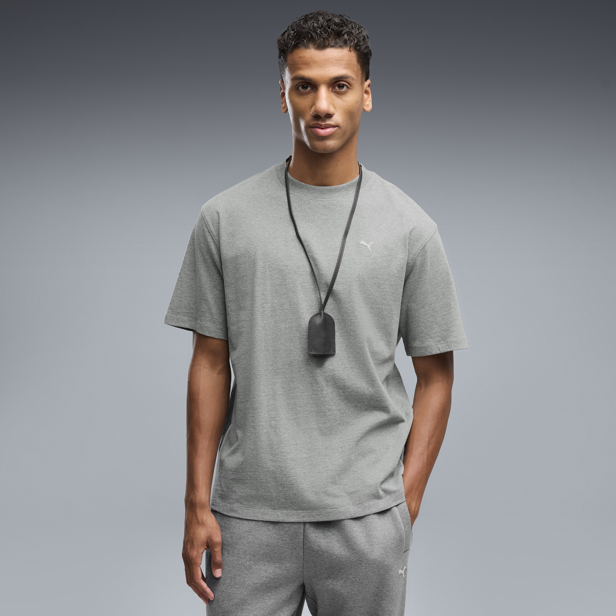 PUMA Select Essentials T-Shirt Herren, Accessoires, Grau, S