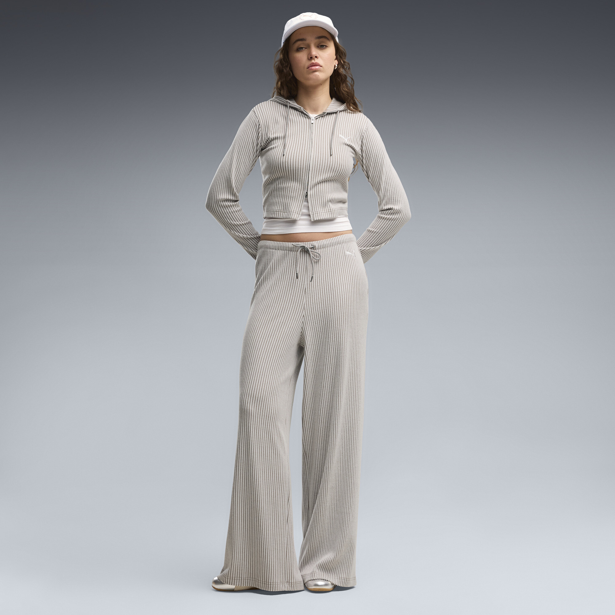 PUMA Essentials Relaxed Hose mit weitem Bein Damen, Accessoires, , S