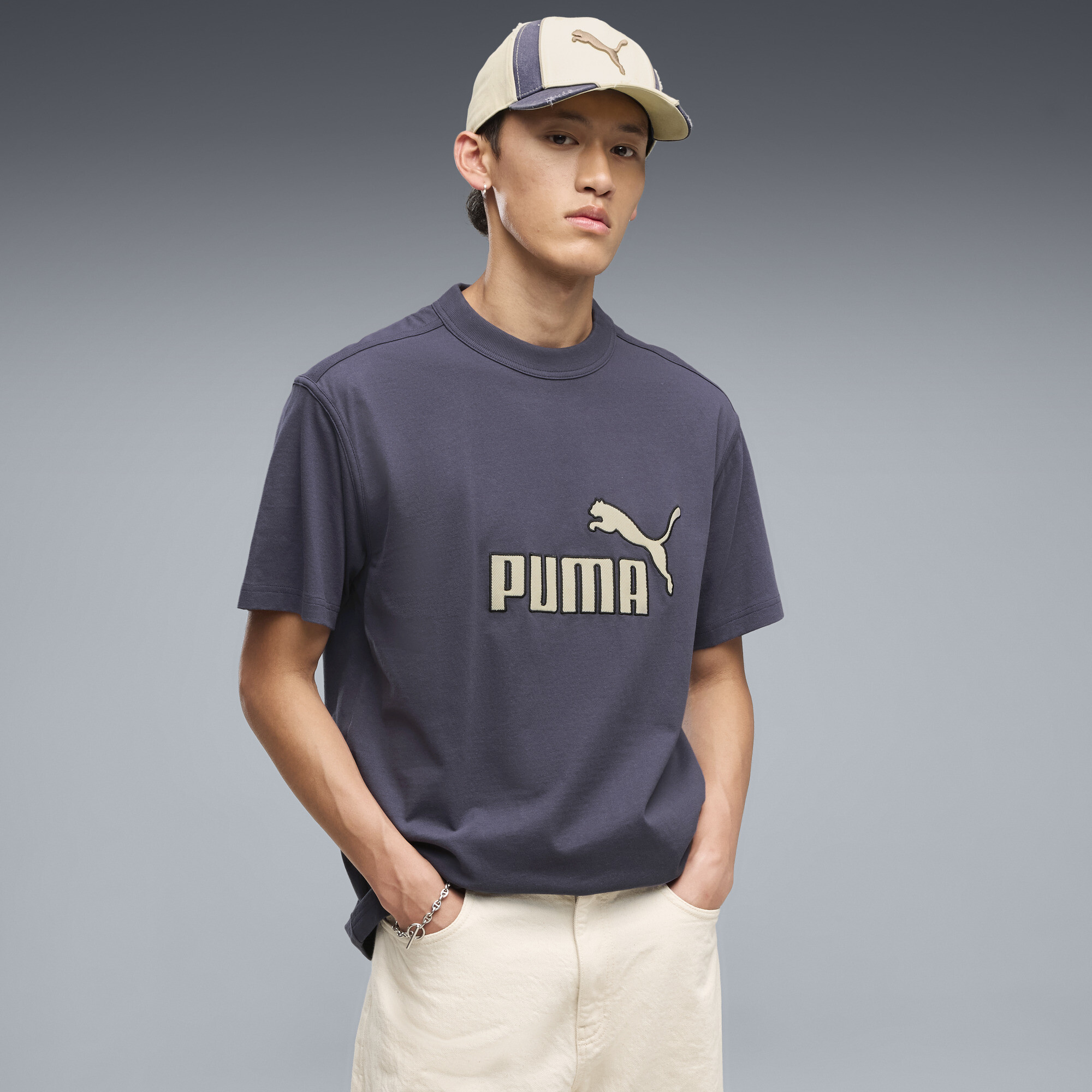 PUMA Essentials Elevated No.1 Relaxed T-Shirt Herren, Accessoires, Grau, L