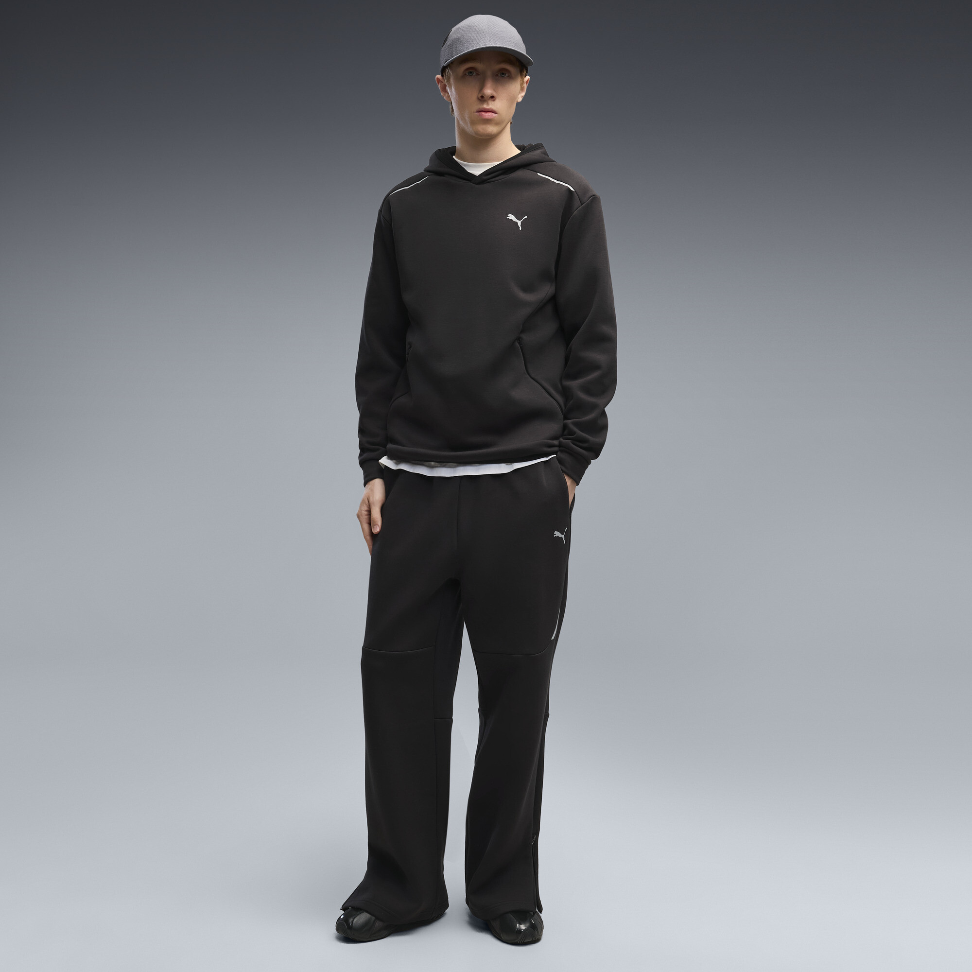 PUMATECH Men's Oversized Pants in Black, Size L