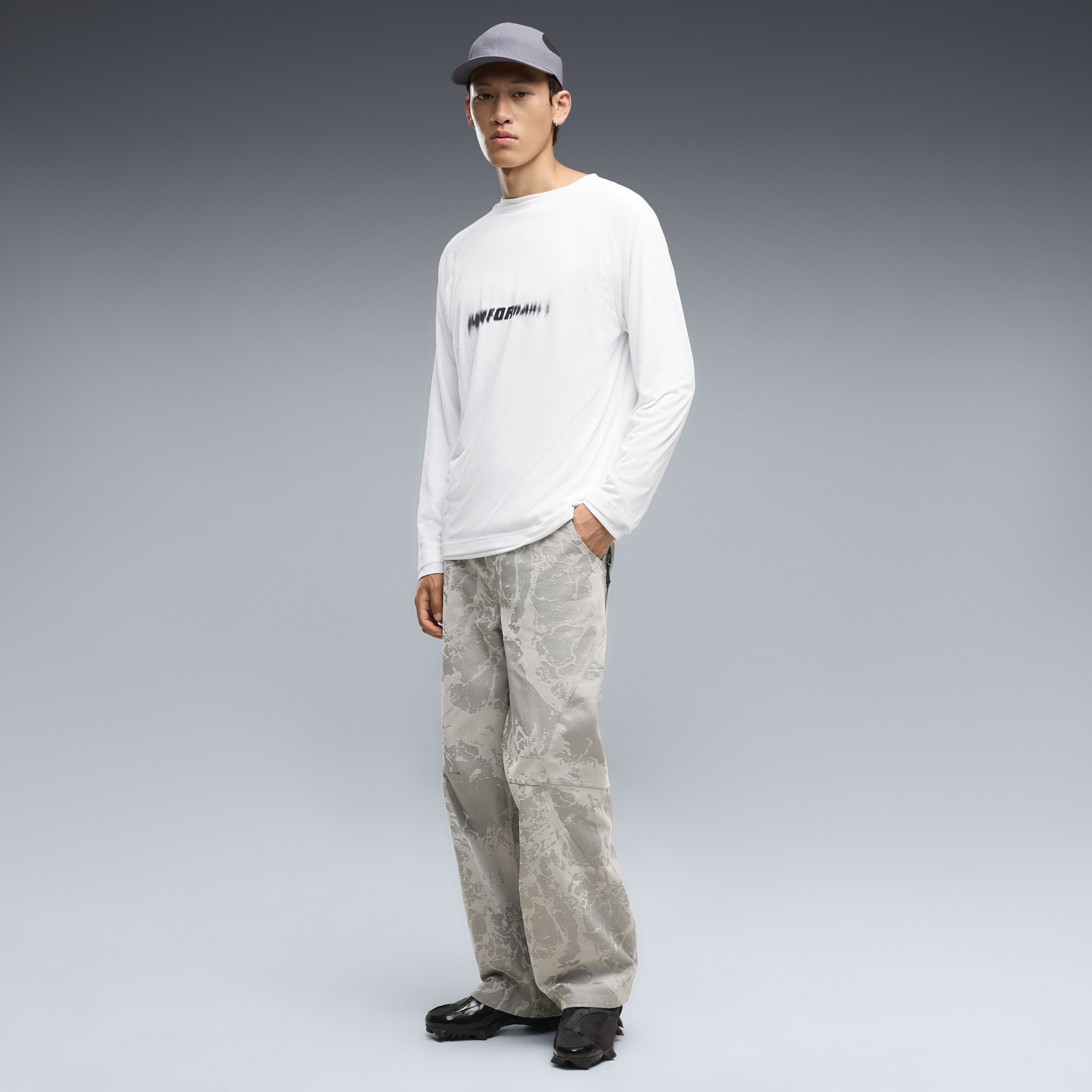 PUMA CLRT 2G Men's Cargo Pants in Grey, Size 30