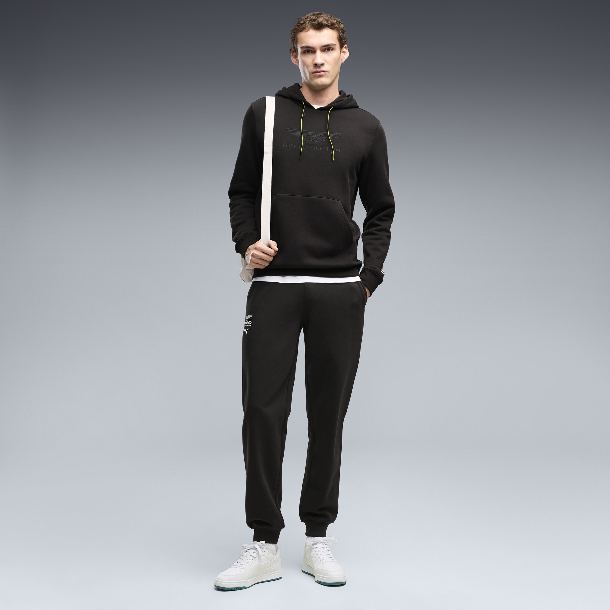 Pantalon de survtement Essentials PUMA x ASTON MARTIN ARAMCO F1 TEAM Homme Vtements Noir XL 60$