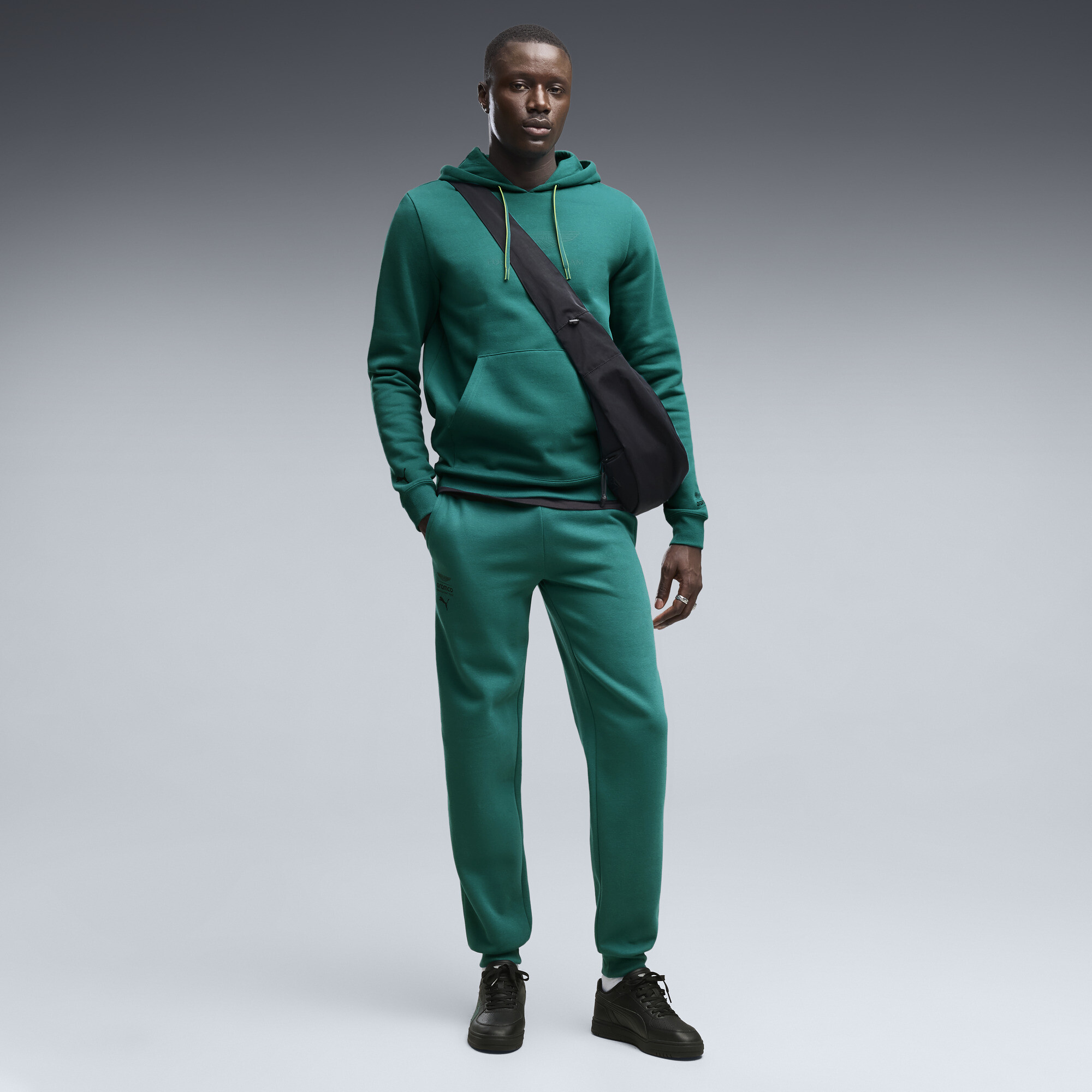 Pantalón deportivo PUMA x ASTON MARTIN ARAMCO F1® TEAM Essentials para hombre