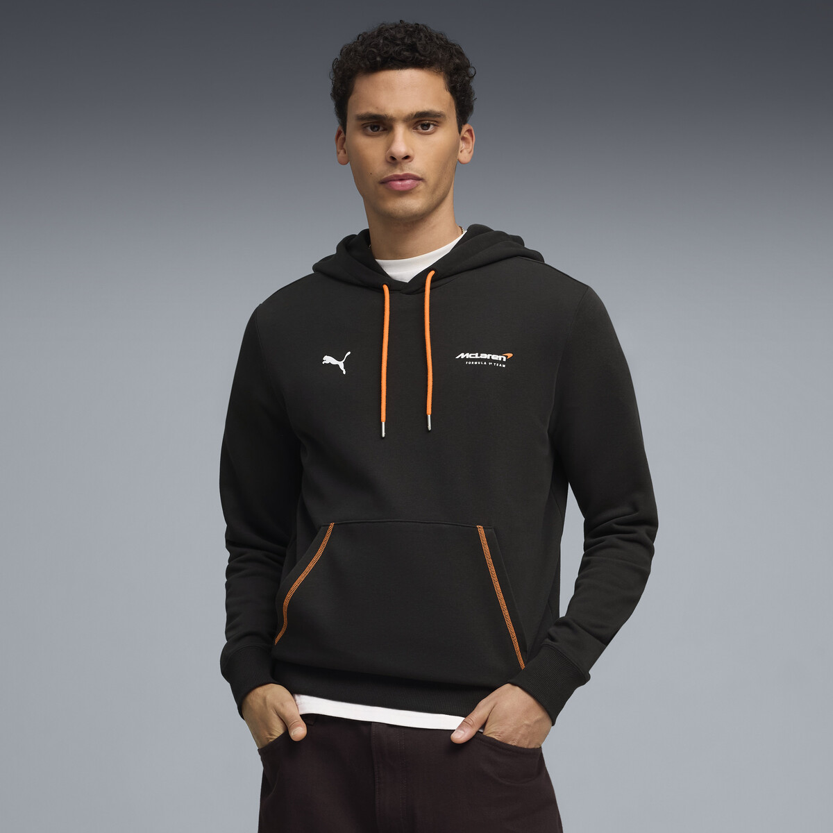 McLAREN MASTERCARD F1 TEAM Graphic Hoodie Men in Black by PUMA, Large