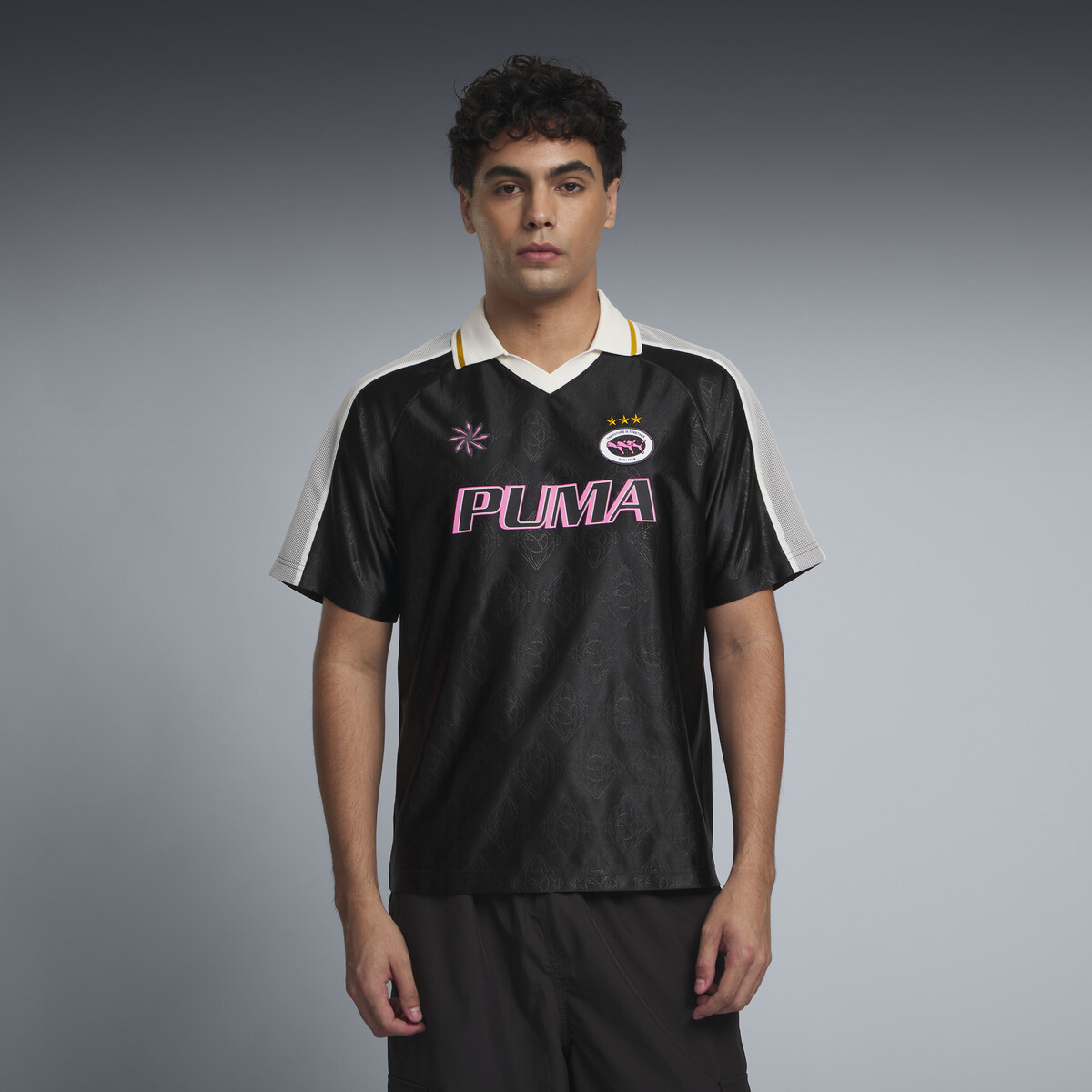 T7 Short Sleeve Jersey Men in Black by PUMA, XL