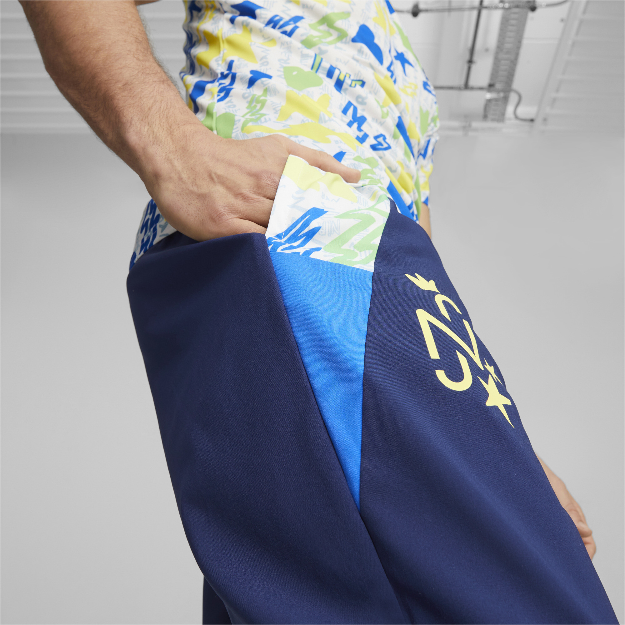 Men's PUMA Neymar Jr Football Pants In Blue, Size 2XL