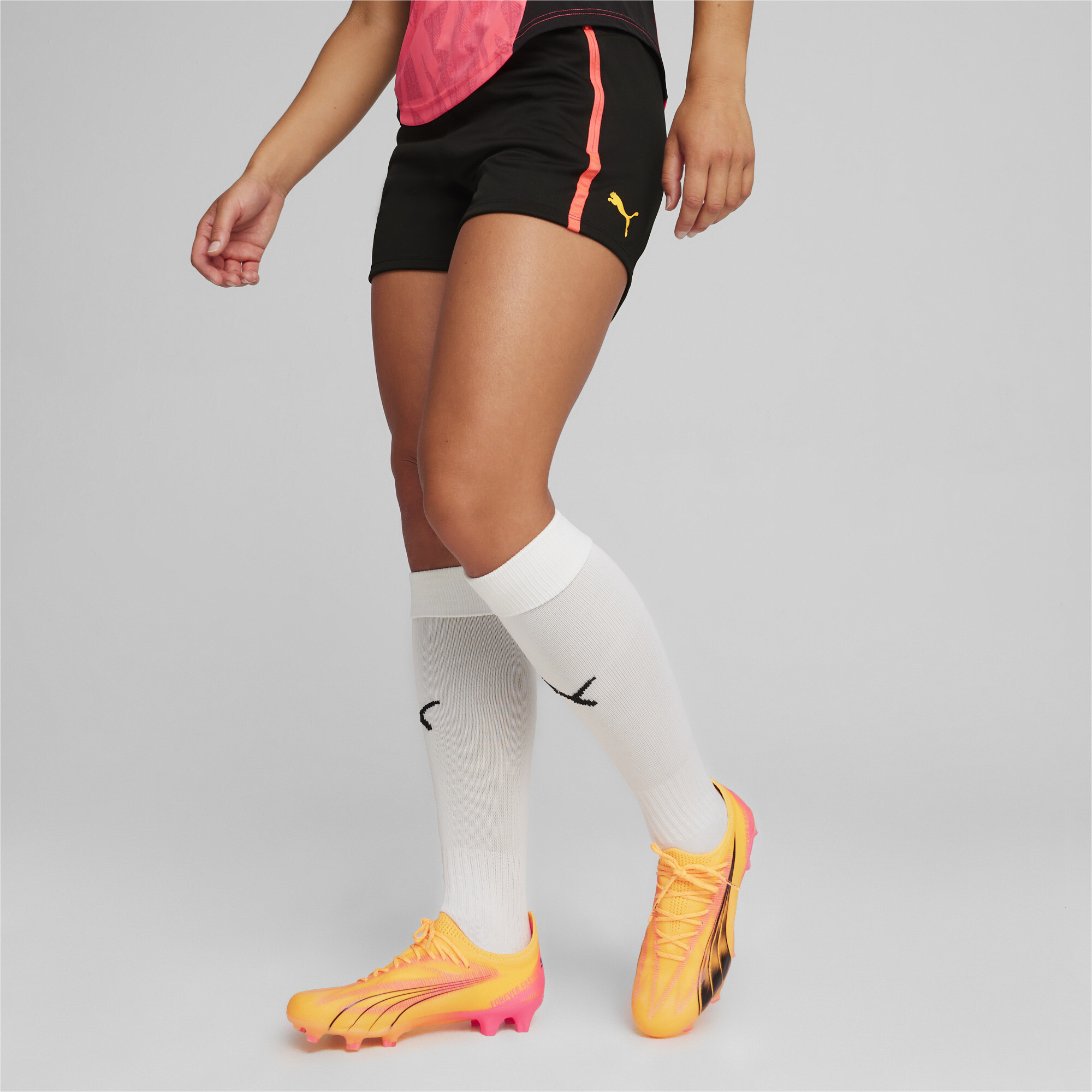 Puma individualBLAZE Fußballshorts Damen | Black/Passionfruit | Größe: L