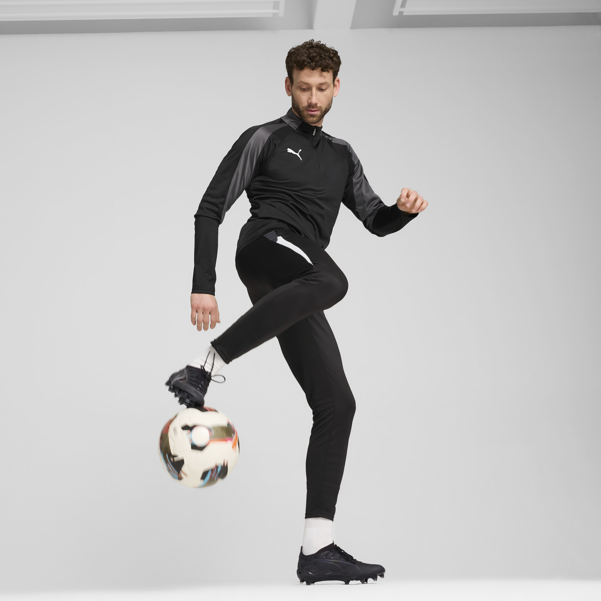 PUMA individualLIGA trainingsbroek voor Heren, Zwart/Grijs/Wit, Maat L thumbnail 4
