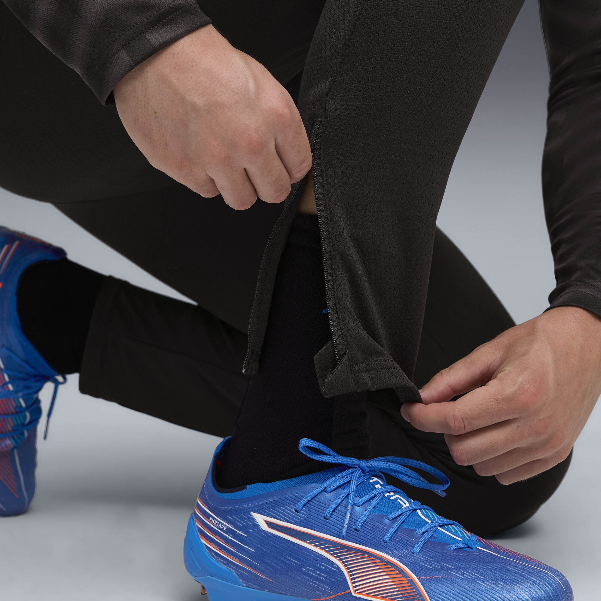 PUMA individualCUP voetbaltrainingsbroek voor Heren, Blauw/Zwart/Wit, Maat XXL thumbnail 5