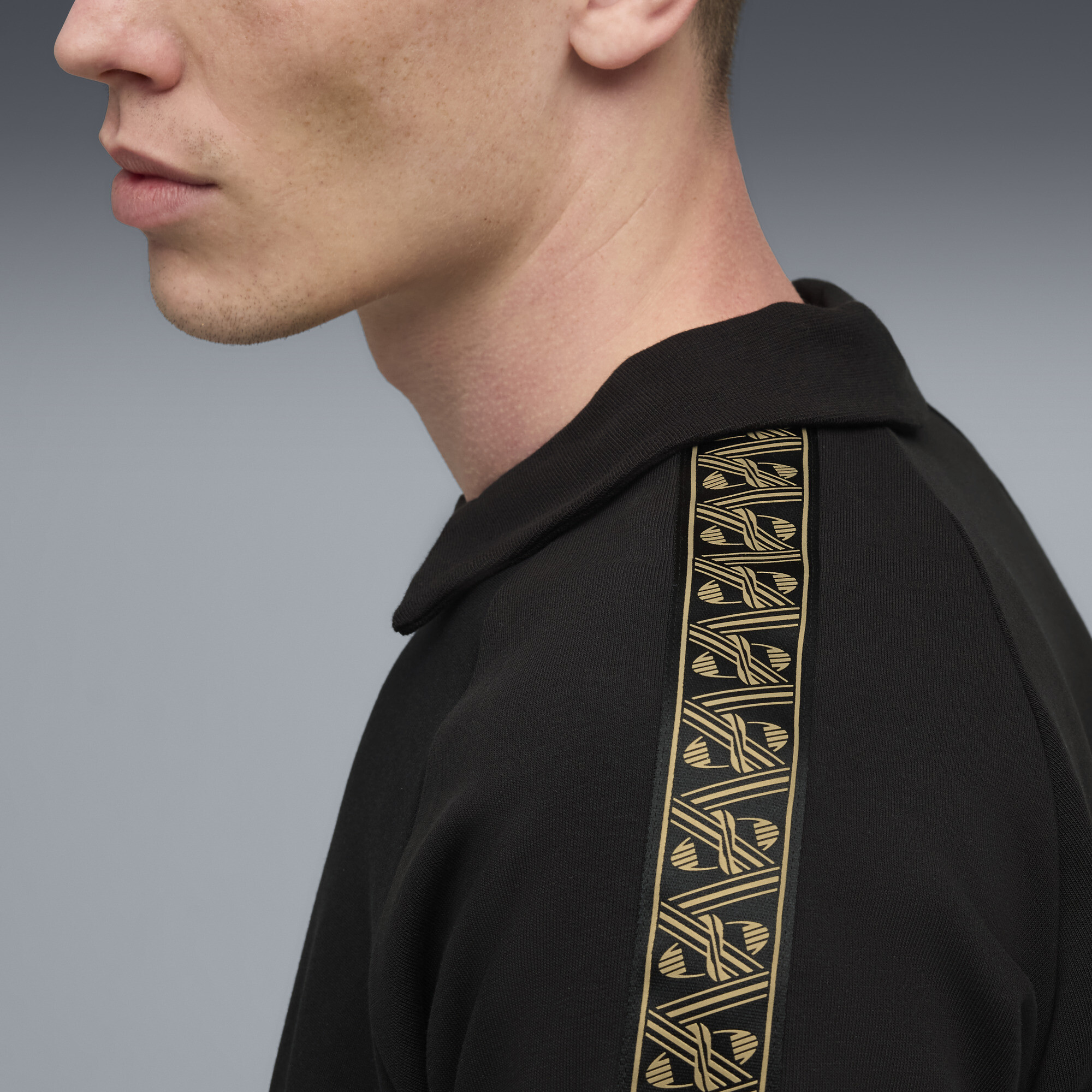 PUMA KING Drill voetbaltop voor Heren, Zwart/Goud, Maat L thumbnail 4