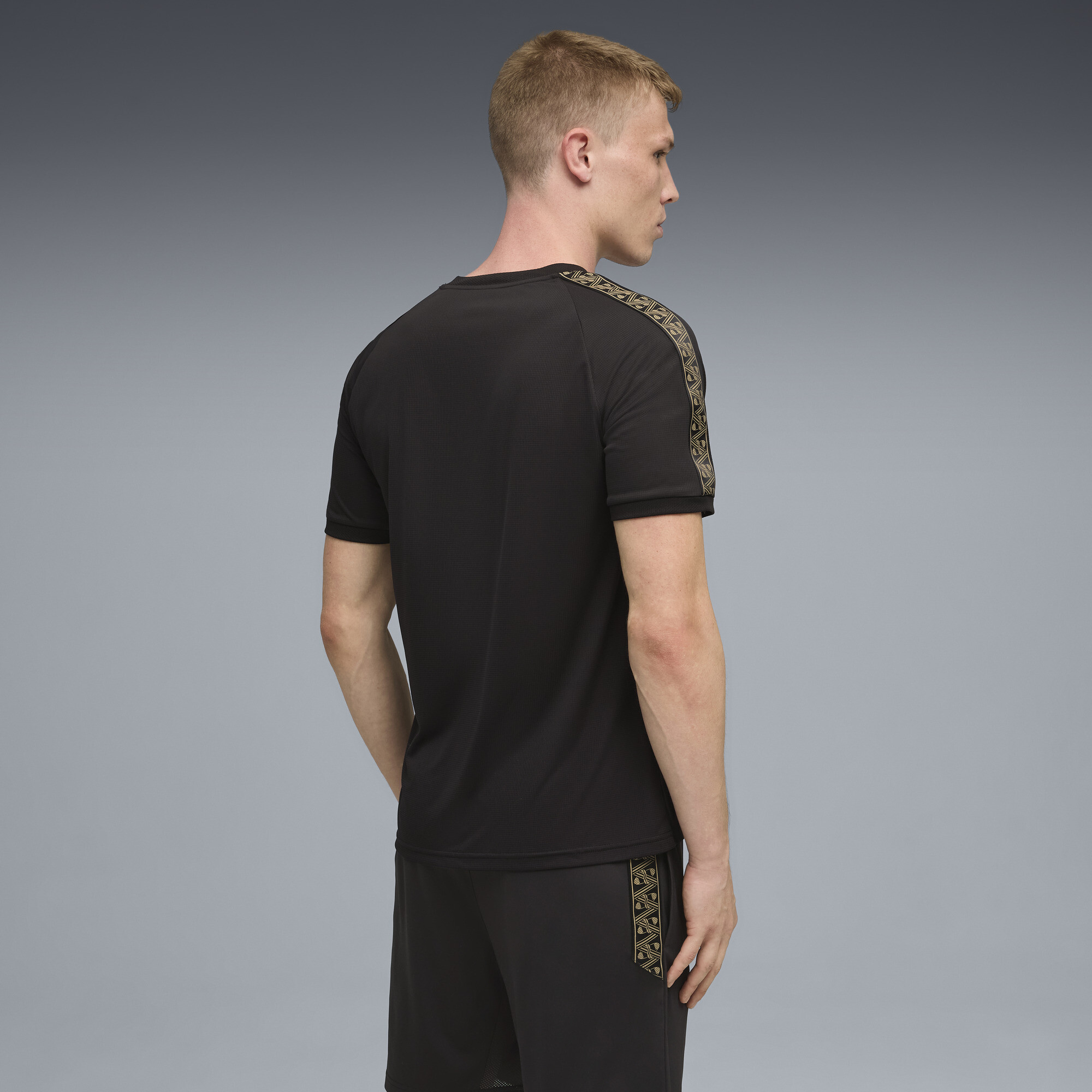 PUMA KINGtouch voetbalshirt voor Heren, Zwart/Goud, Maat L thumbnail 3