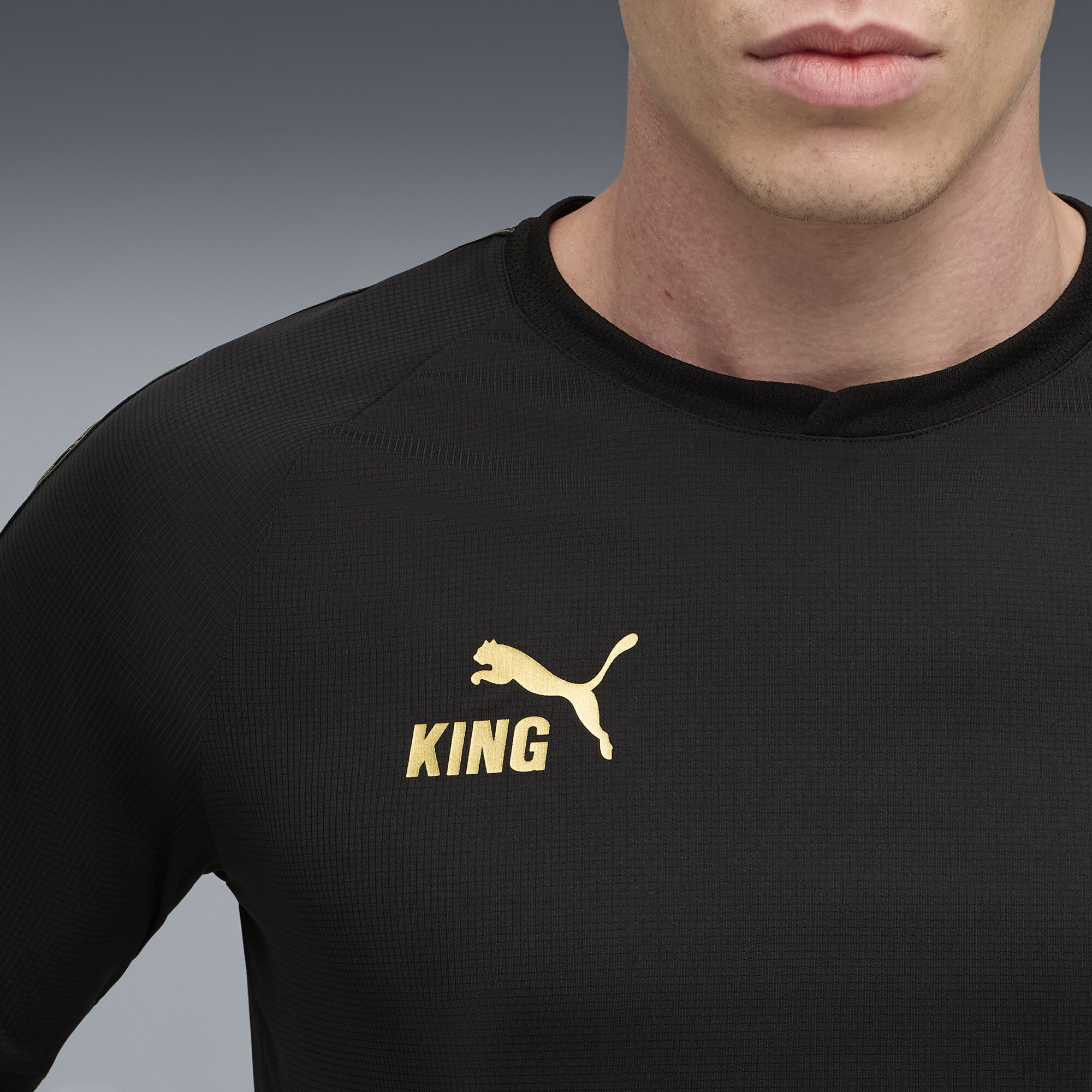 PUMA KINGtouch voetbalshirt voor Heren, Zwart/Goud, Maat L thumbnail 2