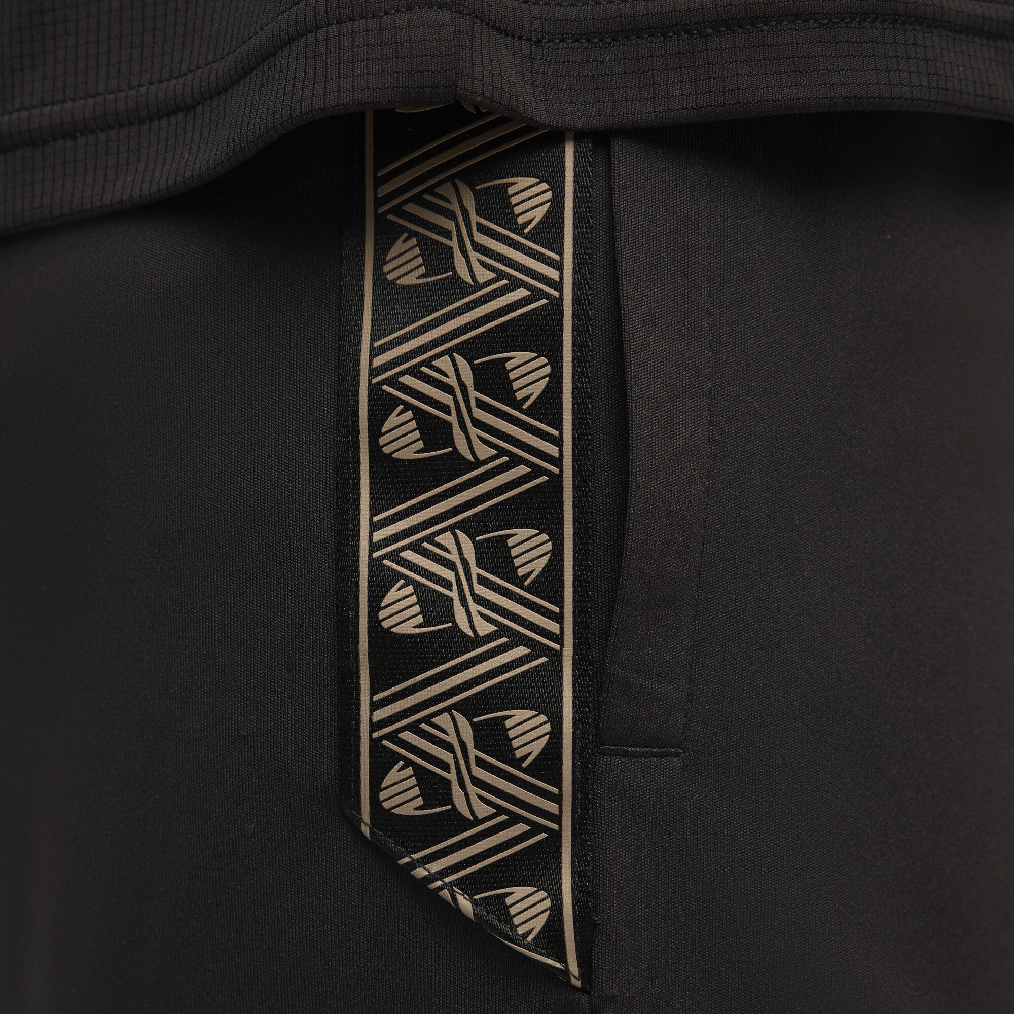 PUMA KINGtouch voetbalshort voor Heren, Zwart/Goud, Maat M thumbnail 2