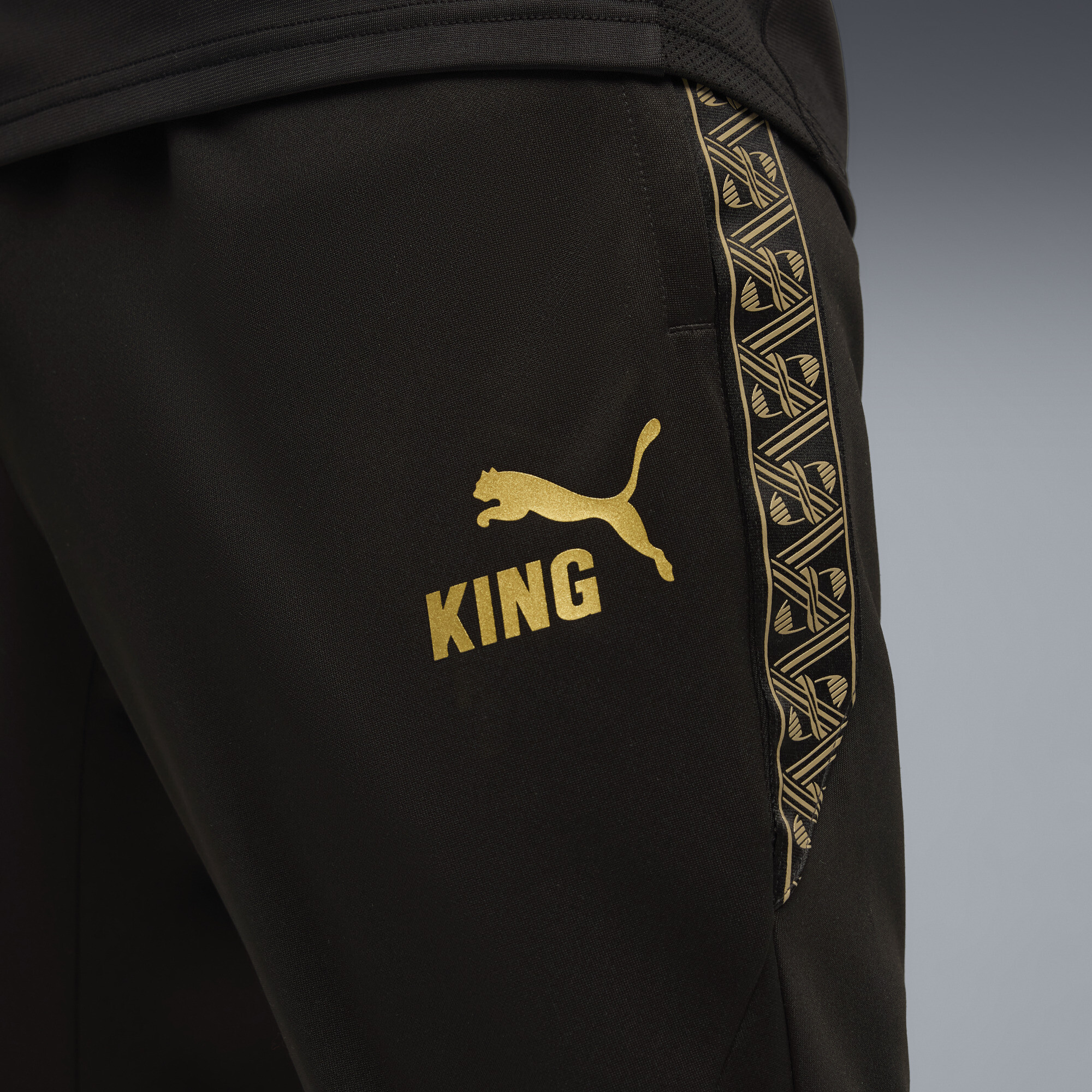 PUMA KINGtouch voetbalbroek voor Heren, Zwart/Goud, Maat XXL thumbnail 2