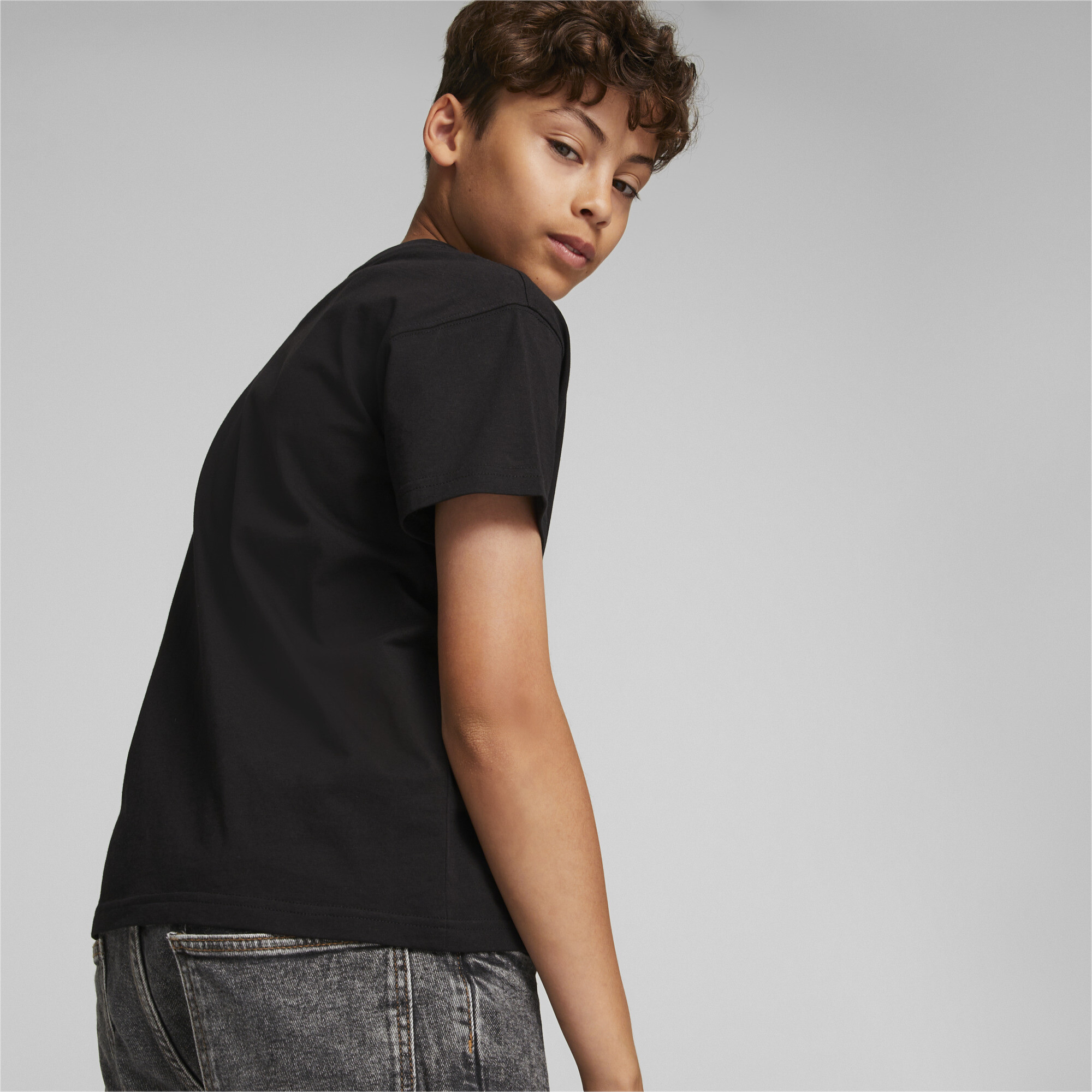 PUMA Fandom T-Shirt In Black, Size 11-12 Youth