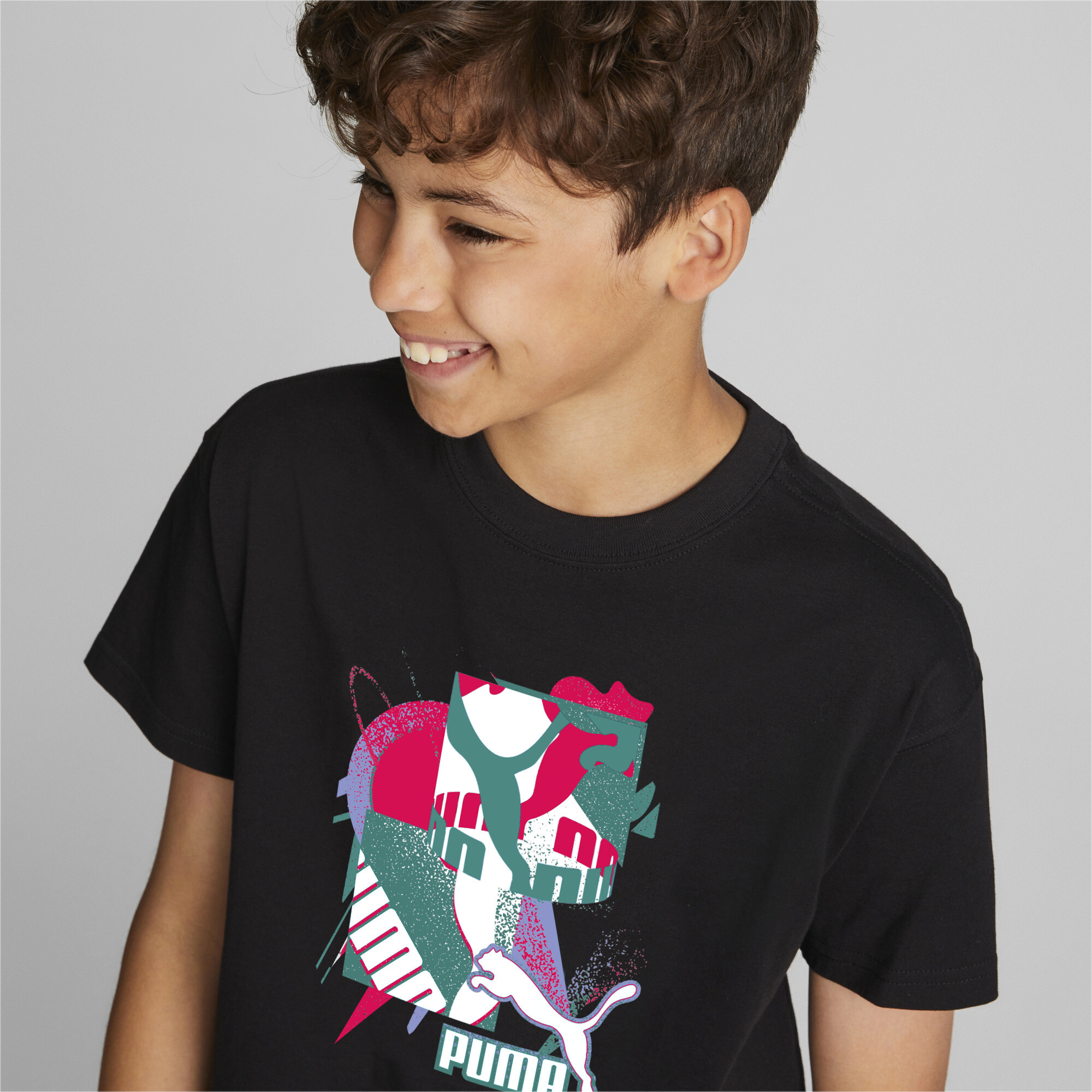 PUMA Fandom T-Shirt In Black, Size 13-14 Youth