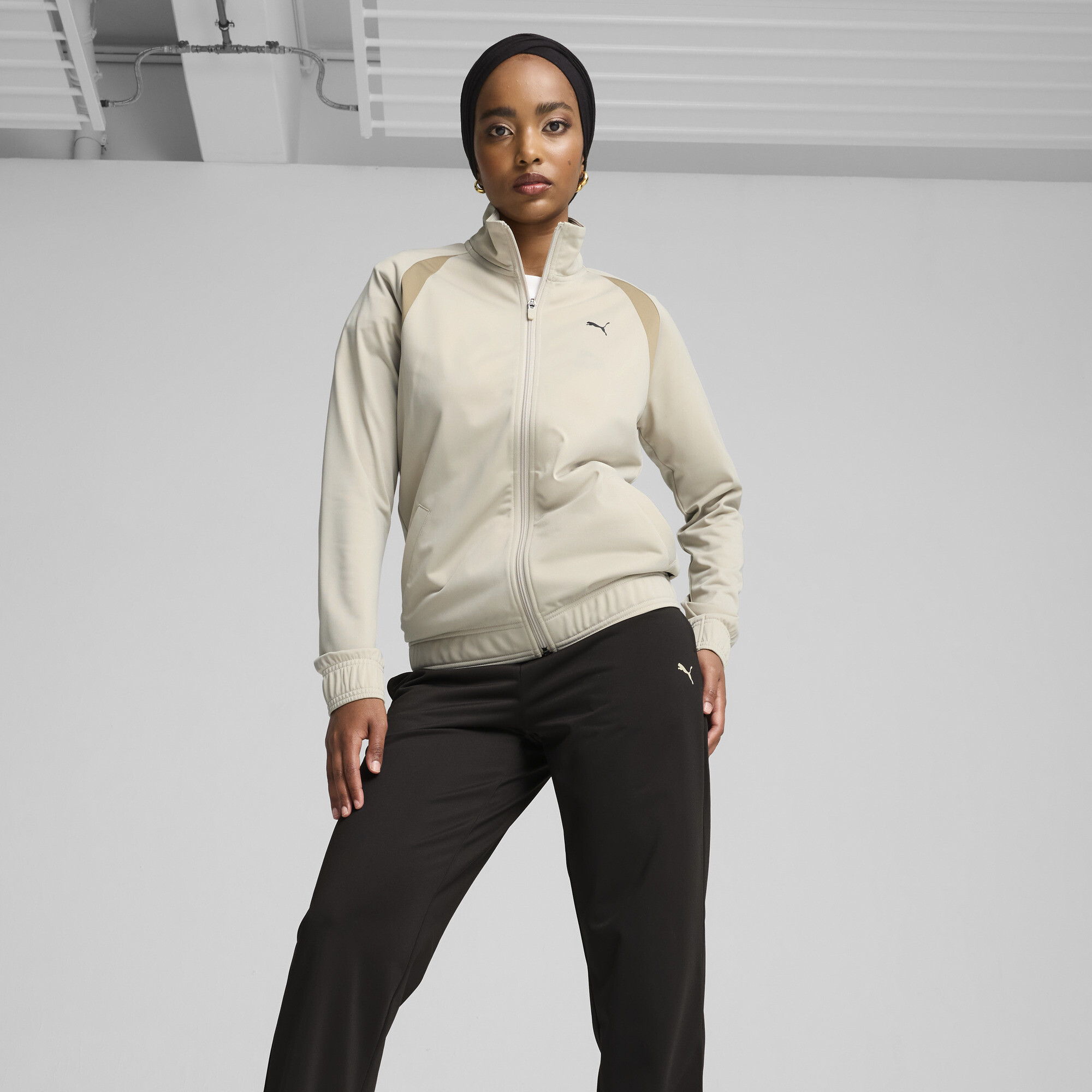 Women's Puma Classic Tricot Tracksuit OP, Beige, Size M, Clothing