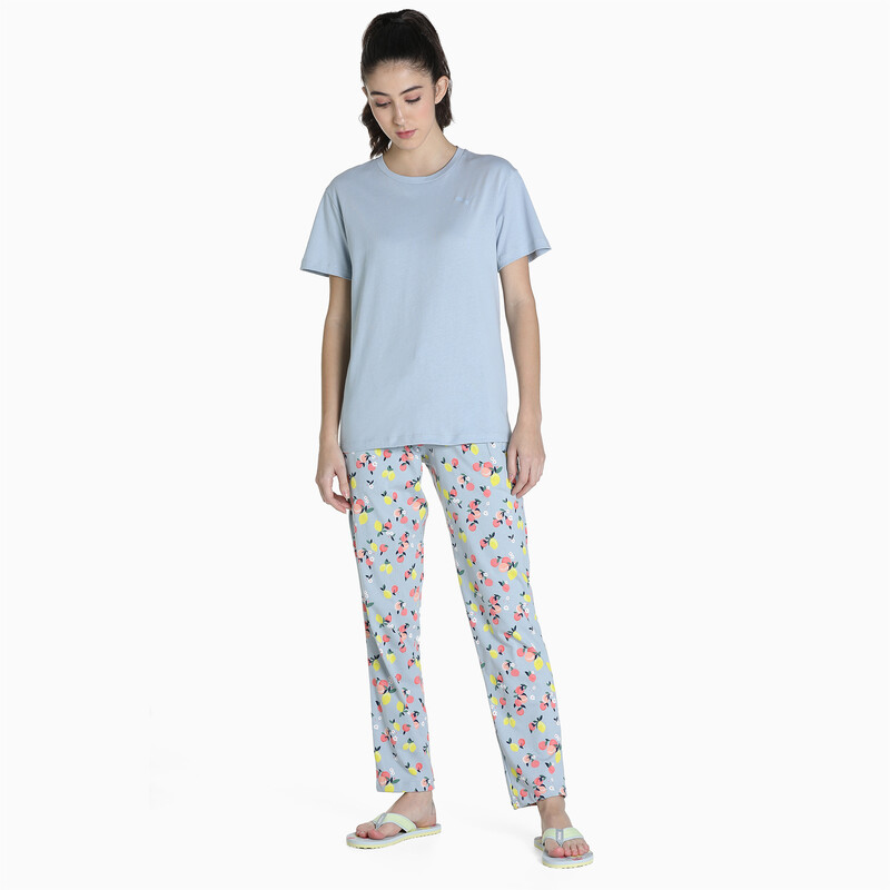 

Women's PUMA Regular Fit T-Shirt & Pants Set