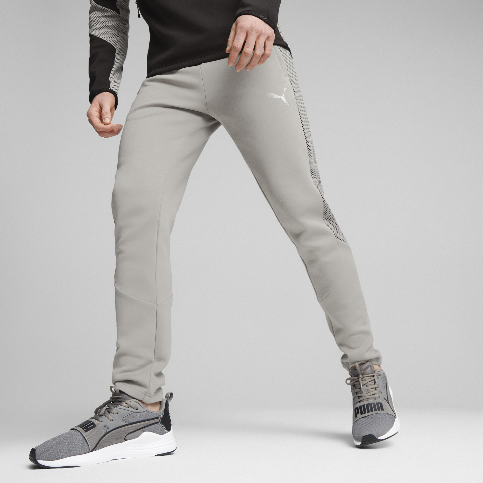 EVOSTRIPE Men s Sweatpants gray PUMA