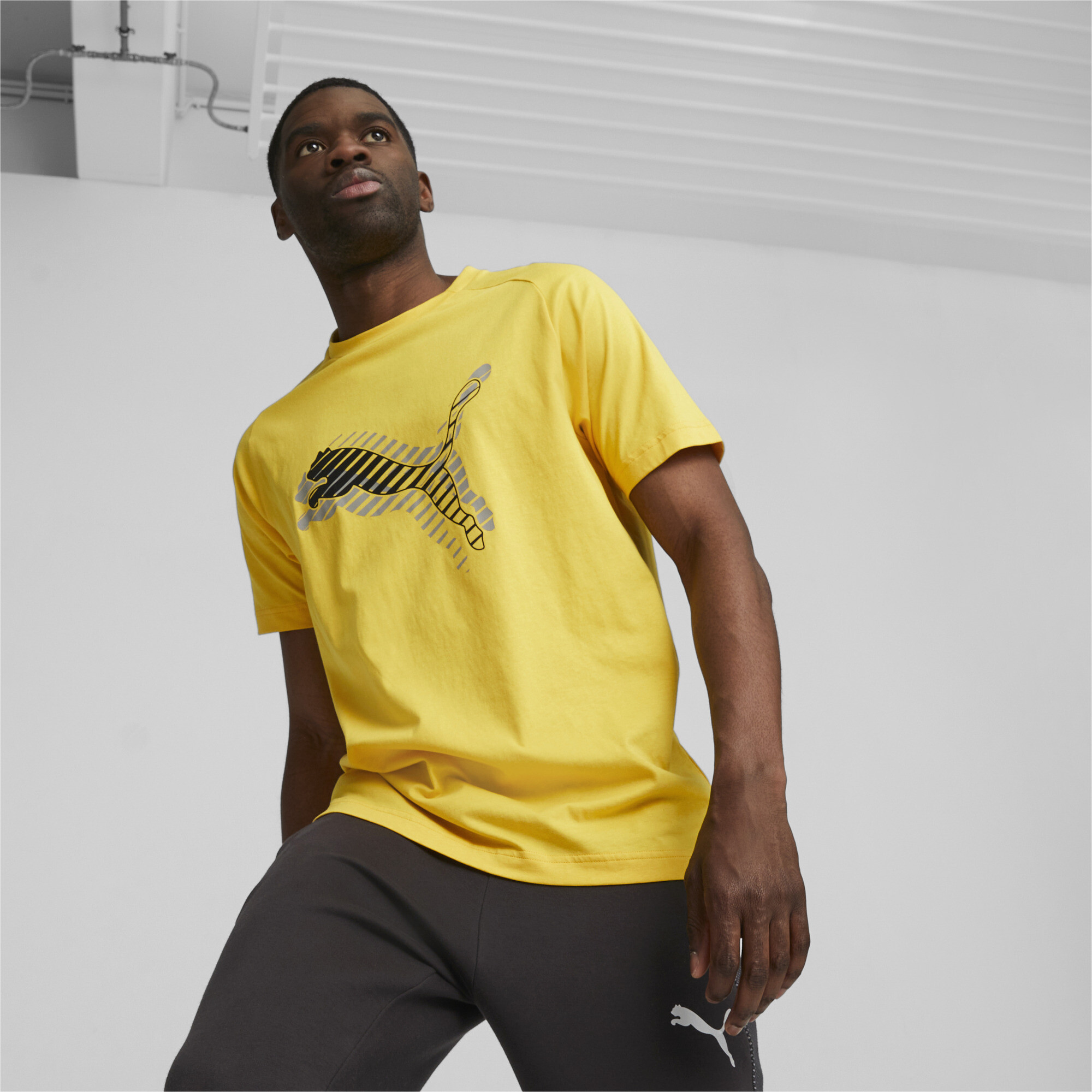 Men's PUMA DYNA-MIX Graphic T-Shirt In Yellow, Size XS