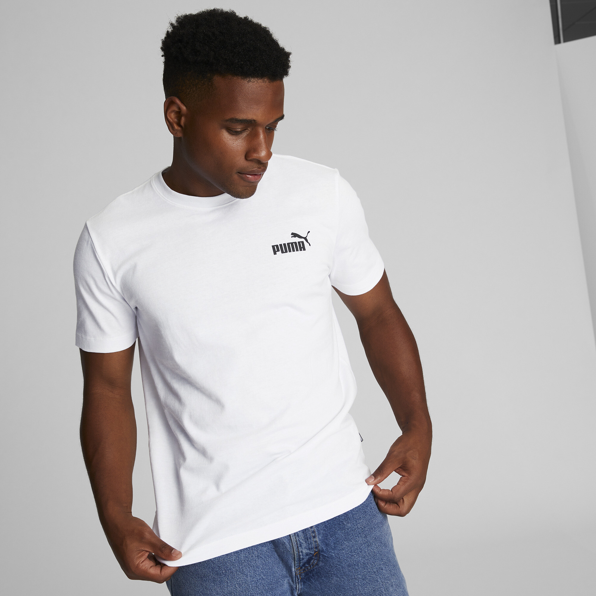 PUMA Essentials No. 1 Logo Men's T-Shirt in White, Size XXL