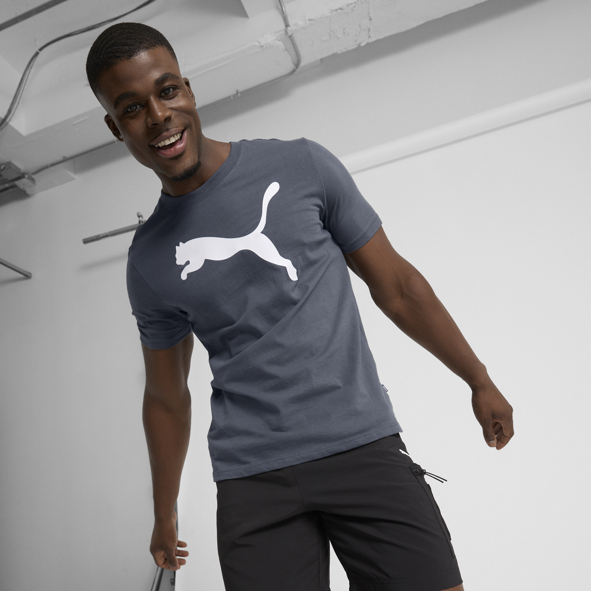 PUMA Men's Essentials Big Cat Tee