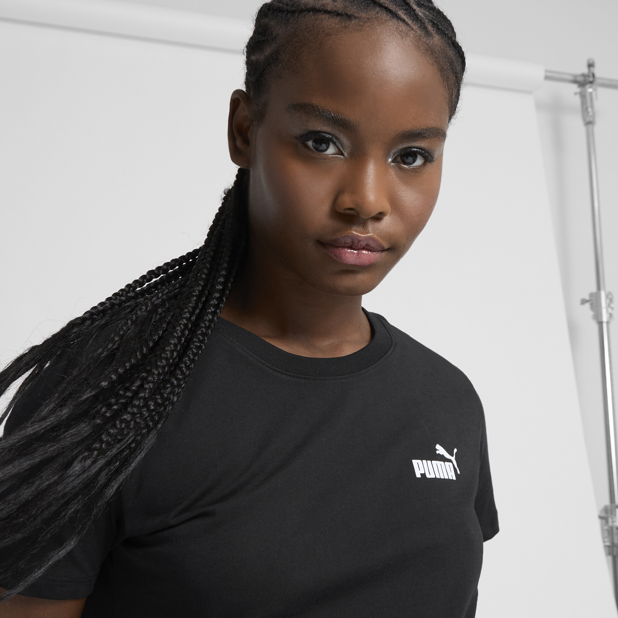 PUMA Women's ESSENTIALS Small Logo Tee