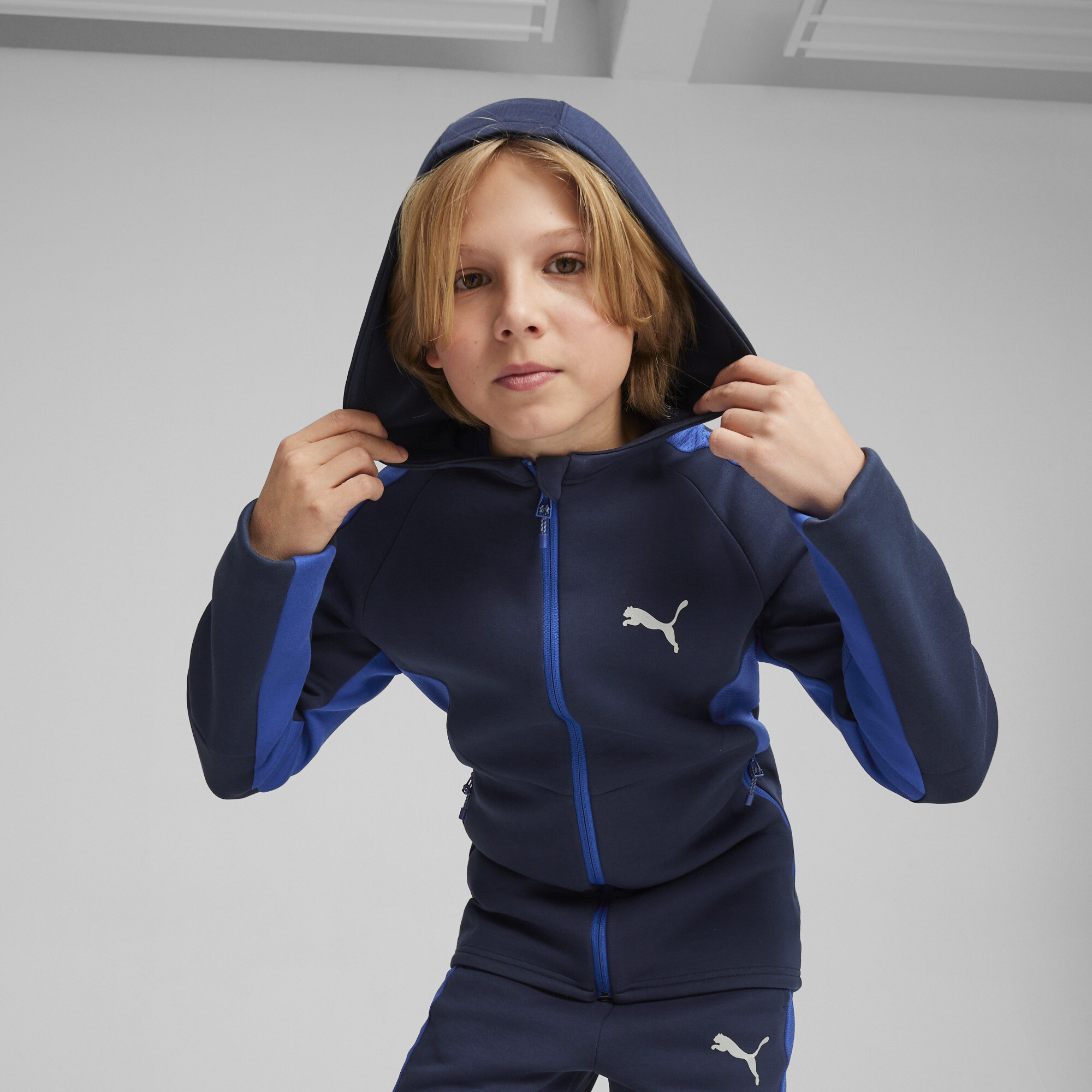 PUMA EVOSTRIPE Big Kids Full-Zip Hoodie in Blue Size L 35$