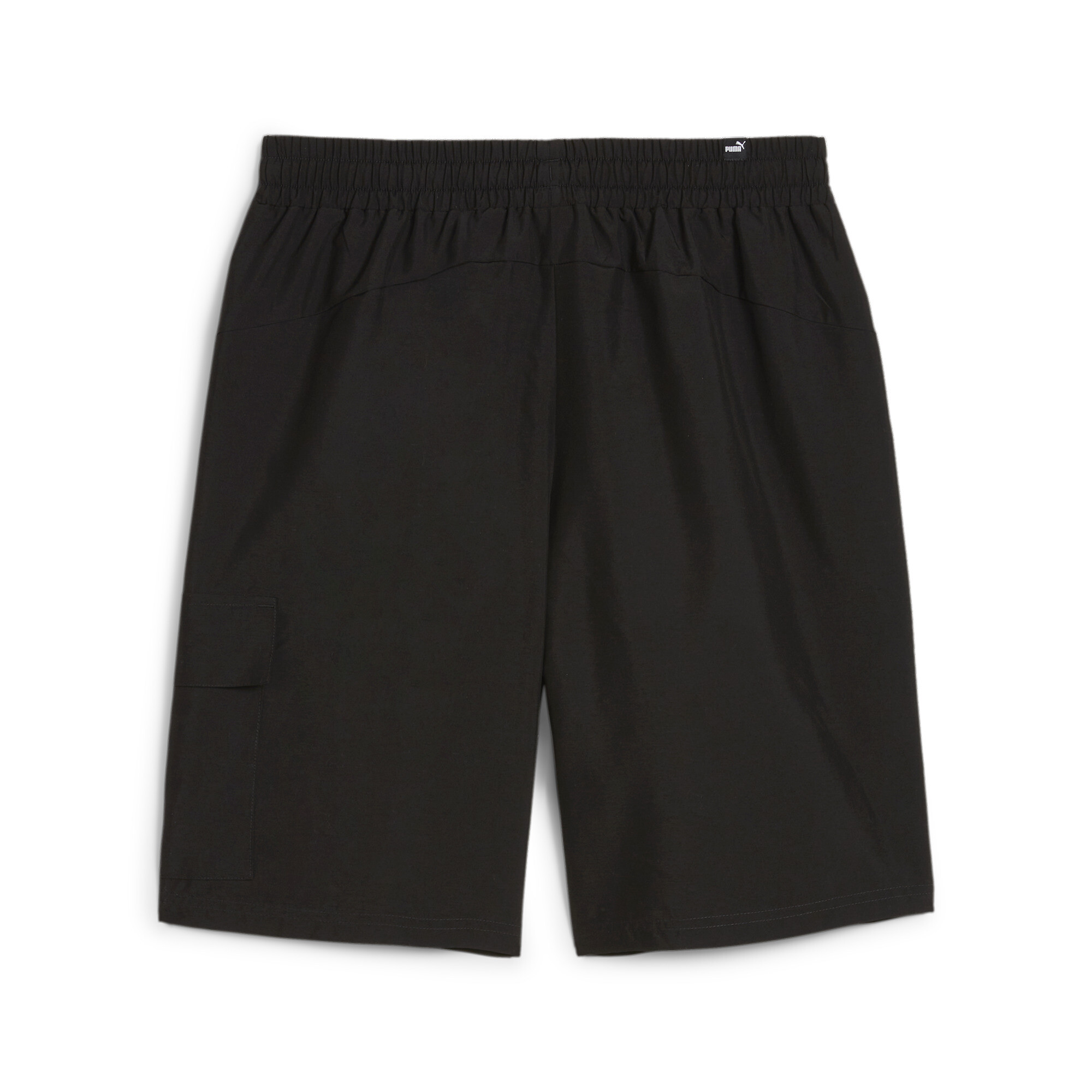 Puma essential woven cargo short in de kleur zwart.