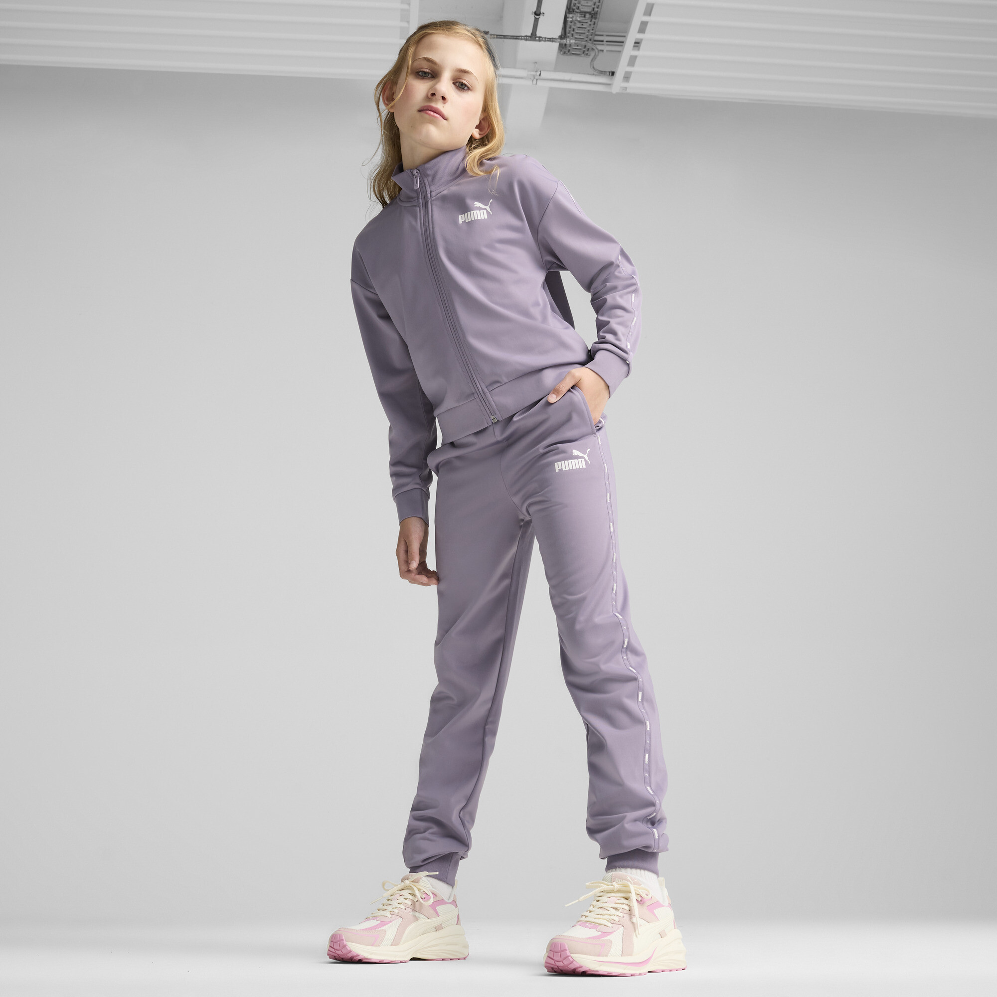 Puma ESS Tape Trainingsanzug Mädchen Für Damen Für Kinder | Pale Plum | Größe: 13-14Y